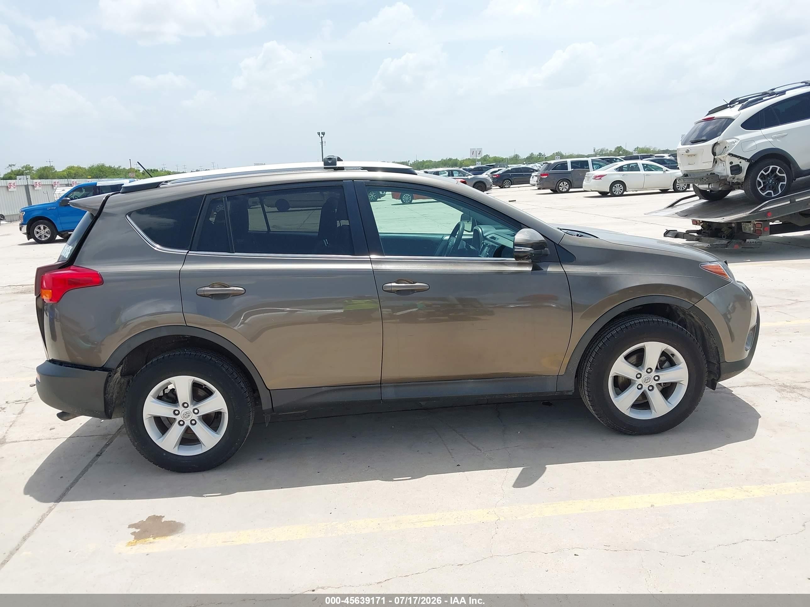 2014 Toyota Rav4 Xle Серый vin: 2T3RFREV8EW202327