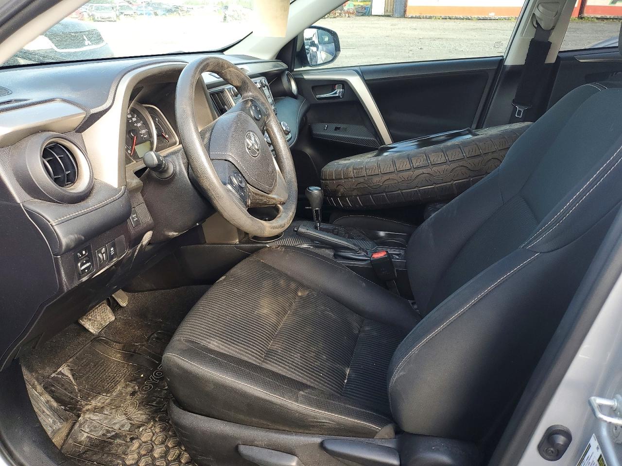 2014 Toyota Rav4 Xle Silver vin: 2T3RFREV8EW213196