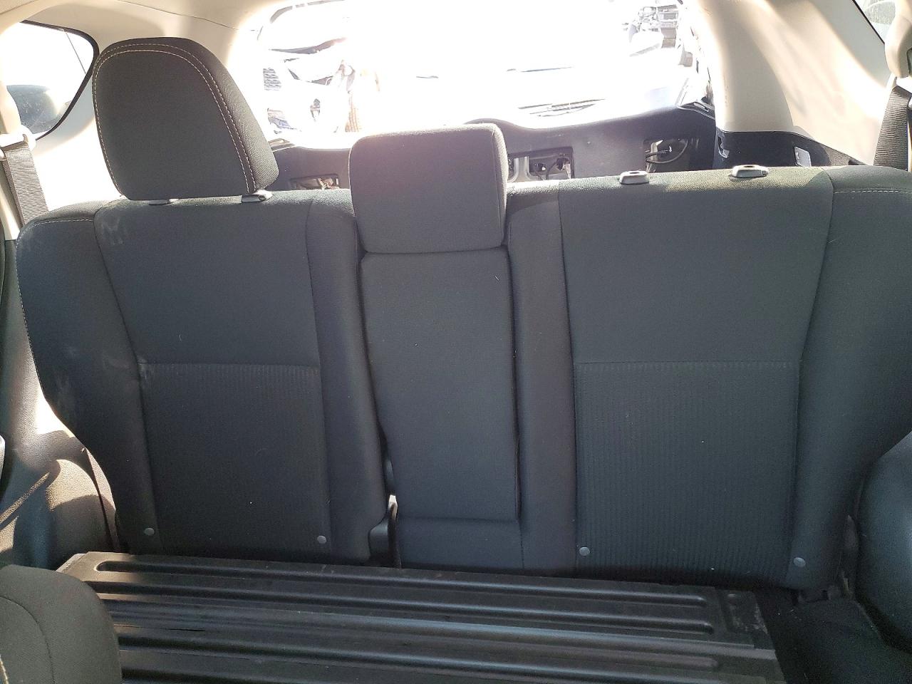 2014 Toyota Rav4 Xle Silver vin: 2T3RFREV8EW213196