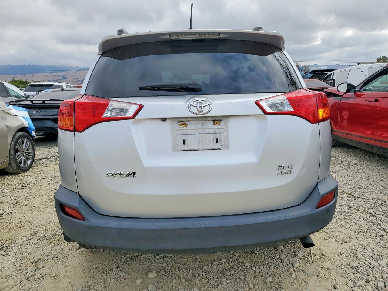 2014 Toyota Rav4 Xle Silver vin: 2T3RFREV8EW228443
