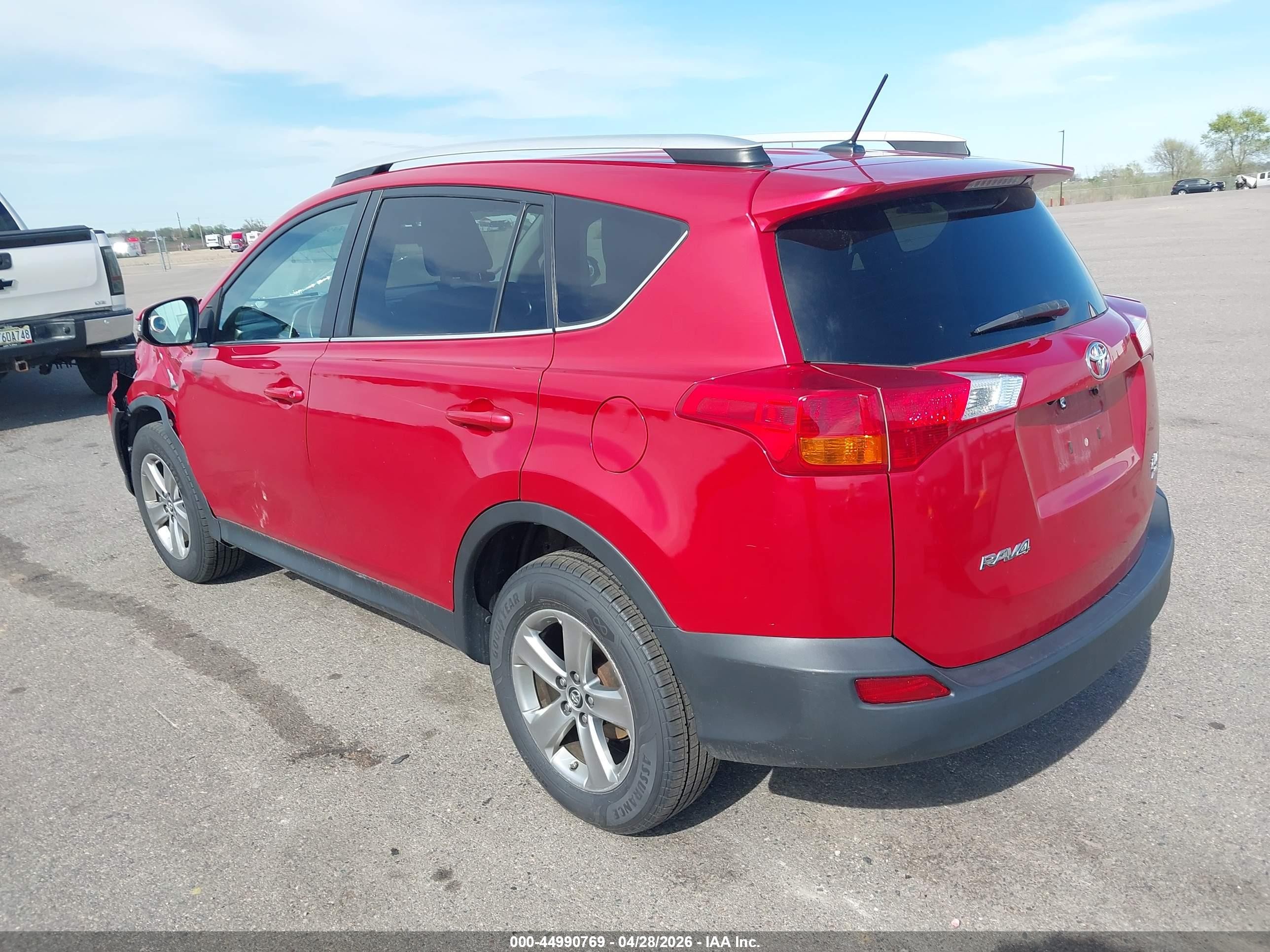 2015 Toyota Rav4 Xle Red vin: 2T3RFREV8FW272072