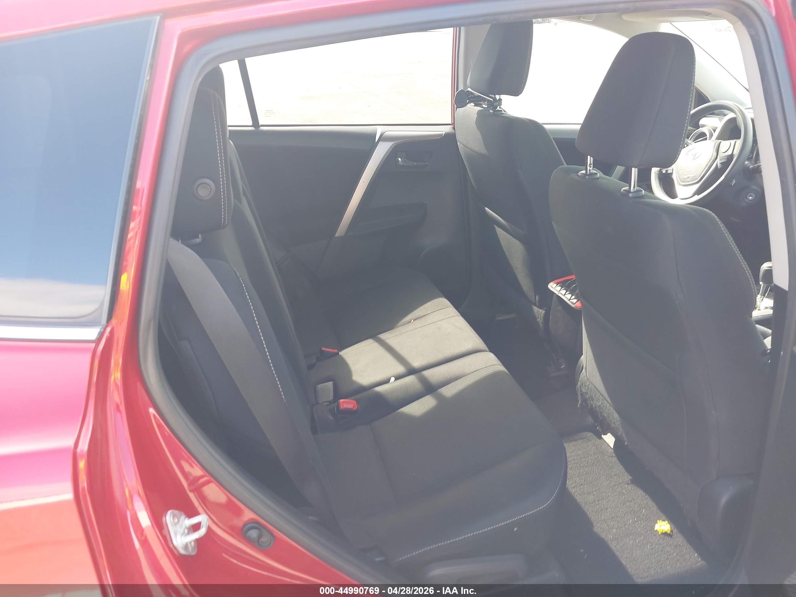 2015 Toyota Rav4 Xle Red vin: 2T3RFREV8FW272072