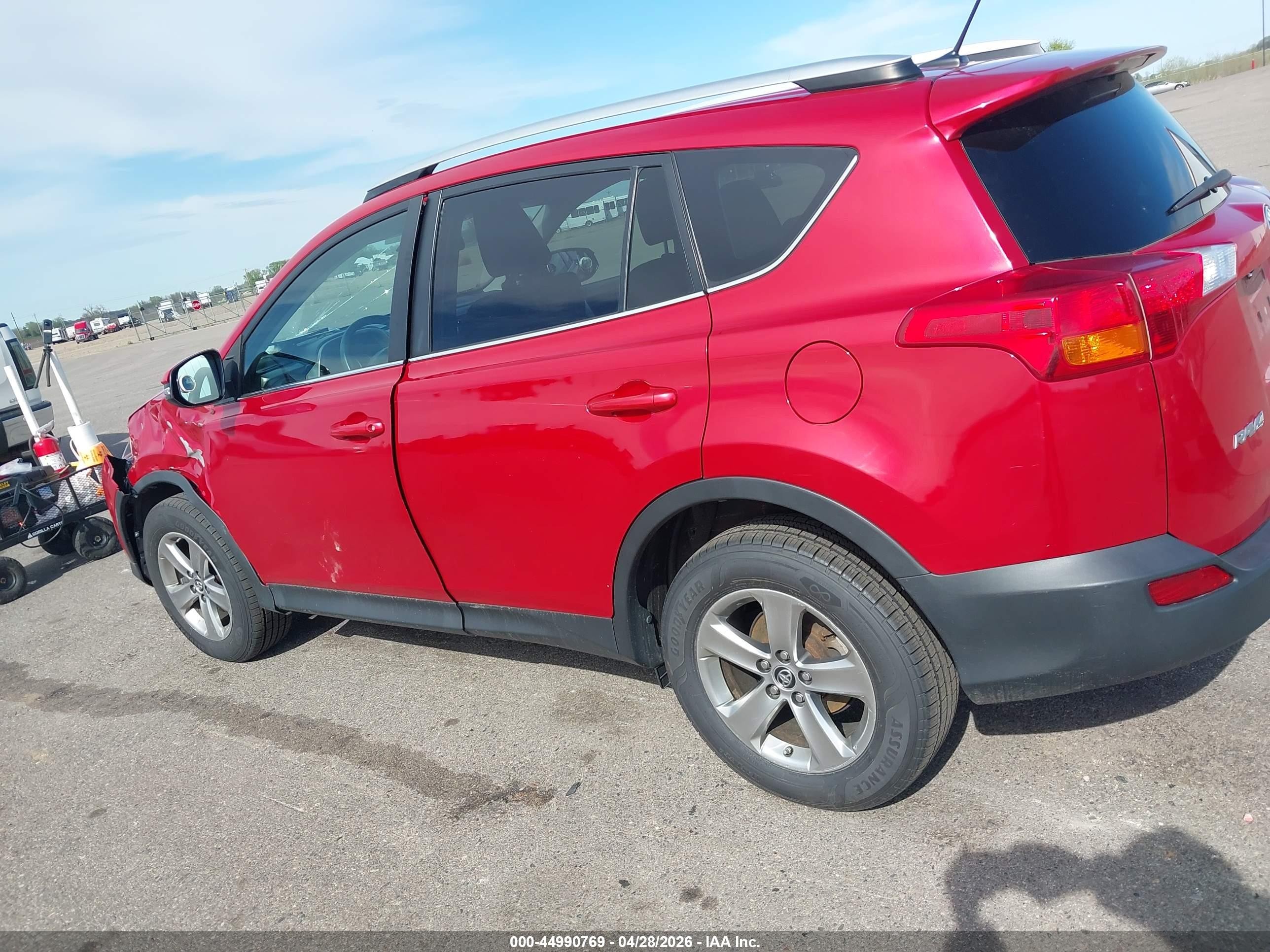 2015 Toyota Rav4 Xle Red vin: 2T3RFREV8FW272072