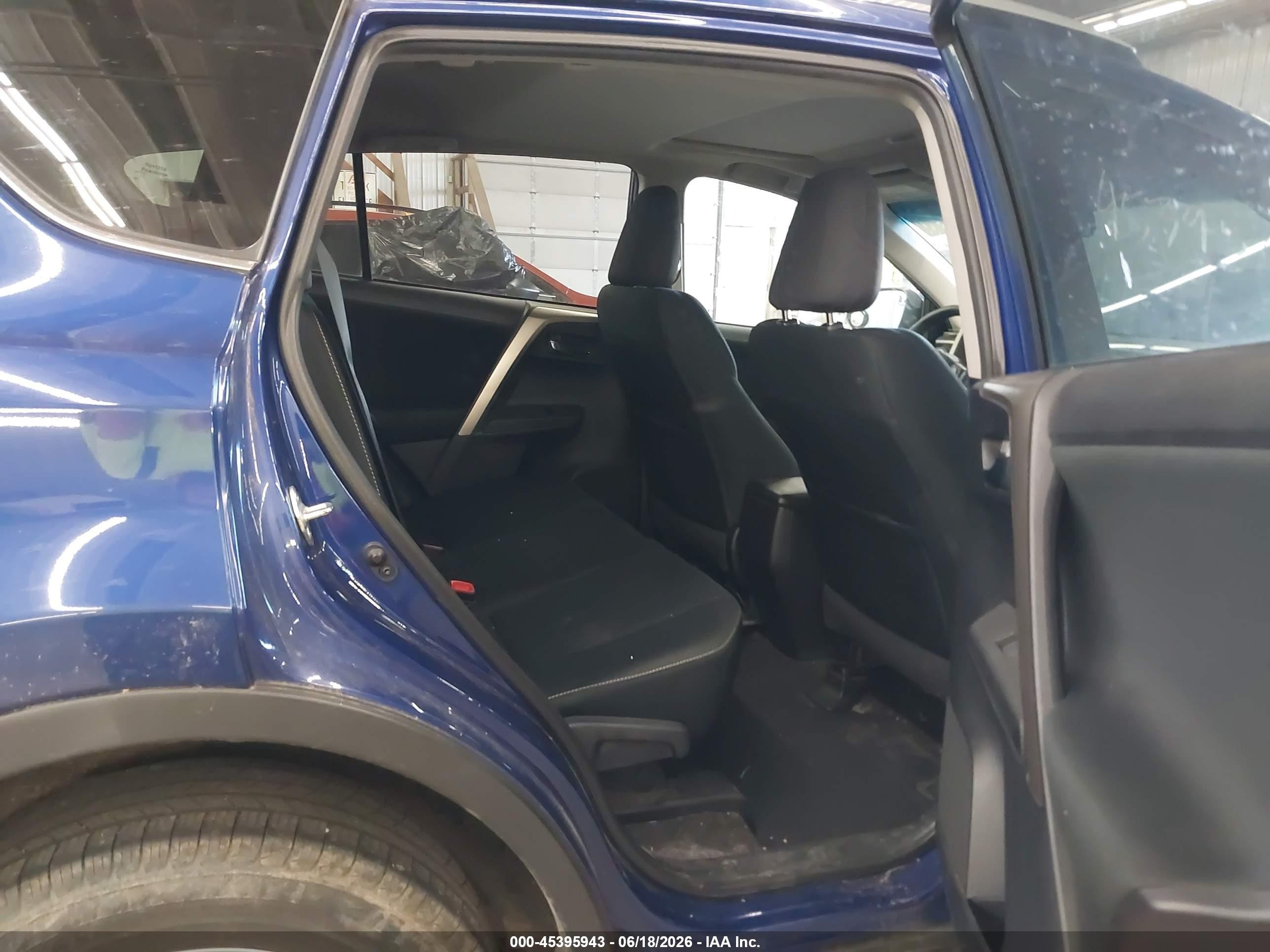 2015 Toyota Rav4 Xle Blue vin: 2T3RFREV8FW316202