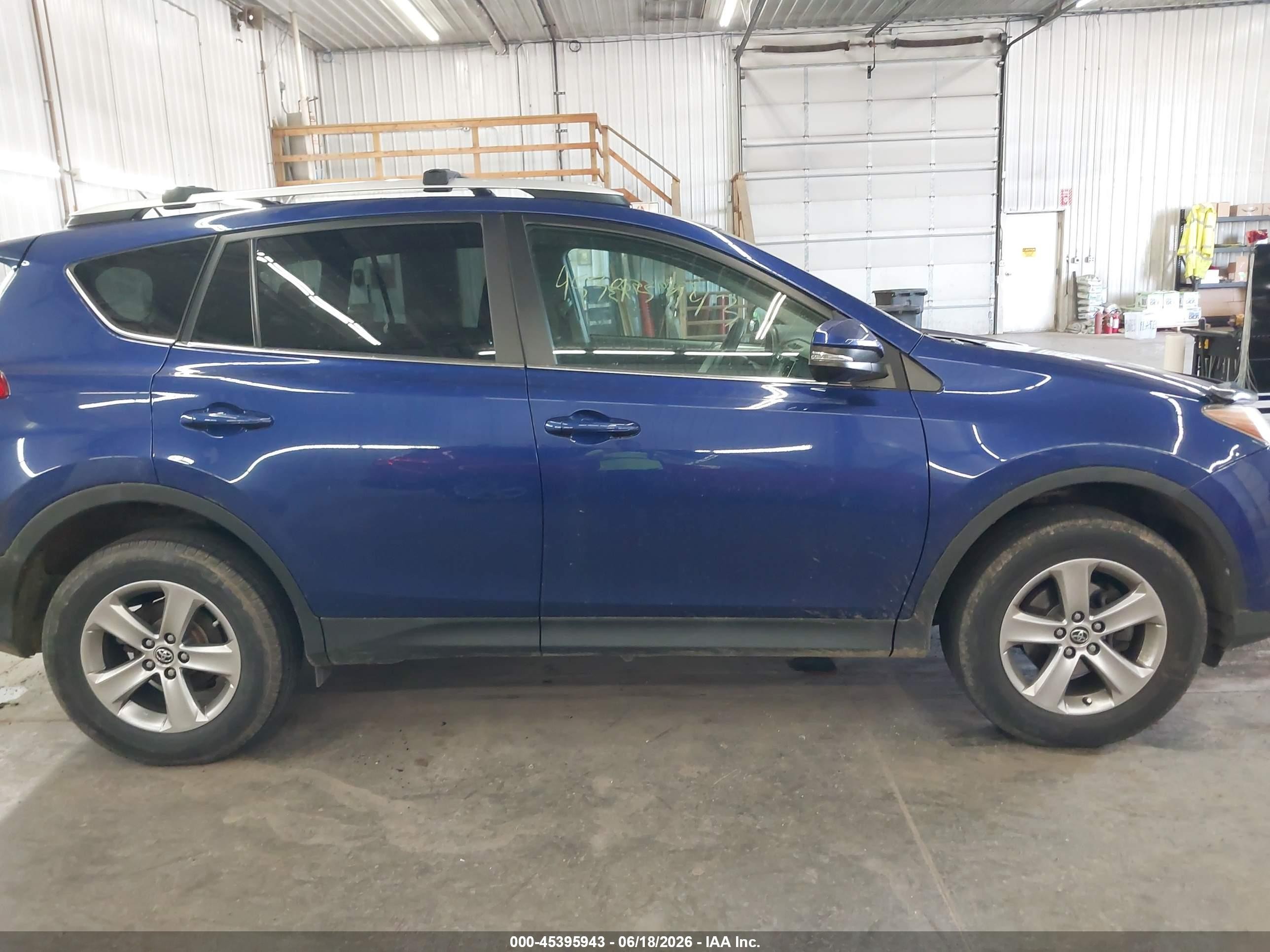 2015 Toyota Rav4 Xle Blue vin: 2T3RFREV8FW316202