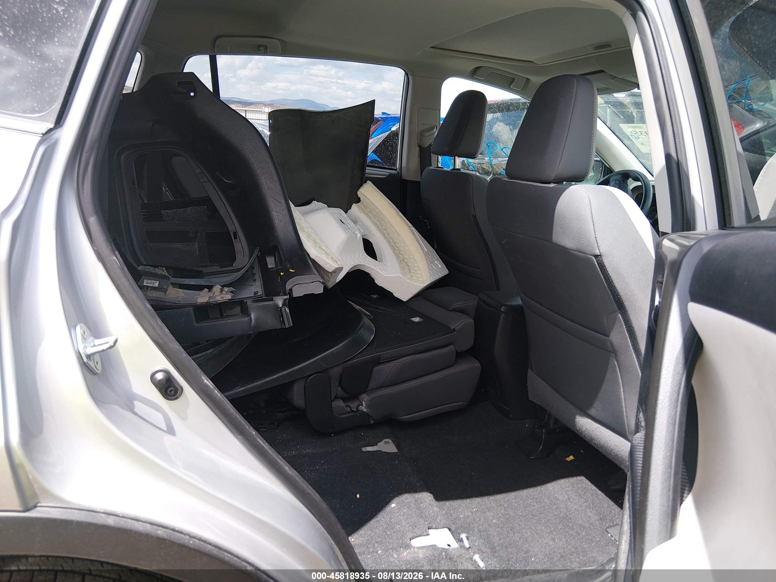 2015 Toyota Rav4 Xle Silver vin: 2T3RFREV8FW327300