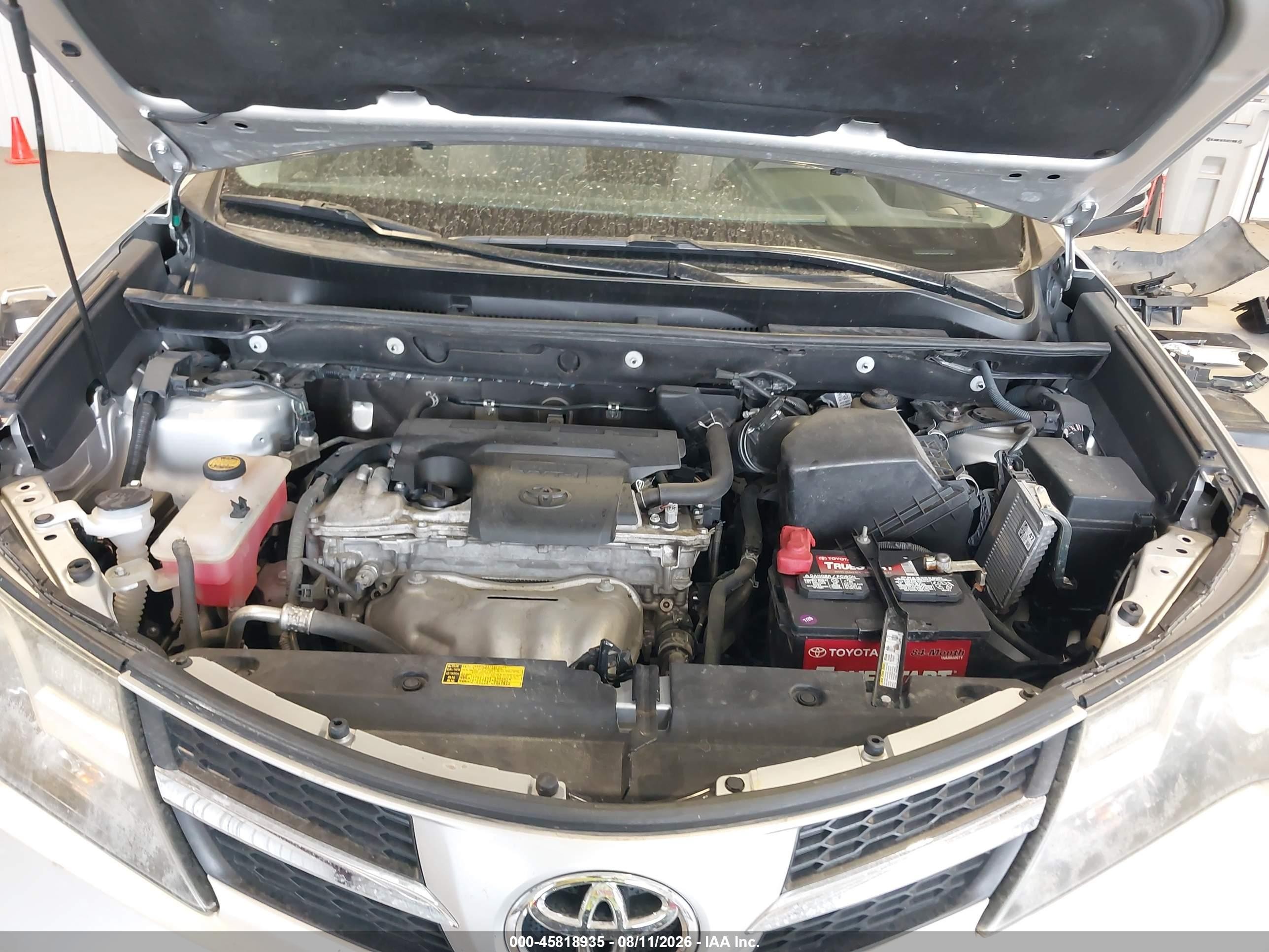 2015 Toyota Rav4 Xle Silver vin: 2T3RFREV8FW327300
