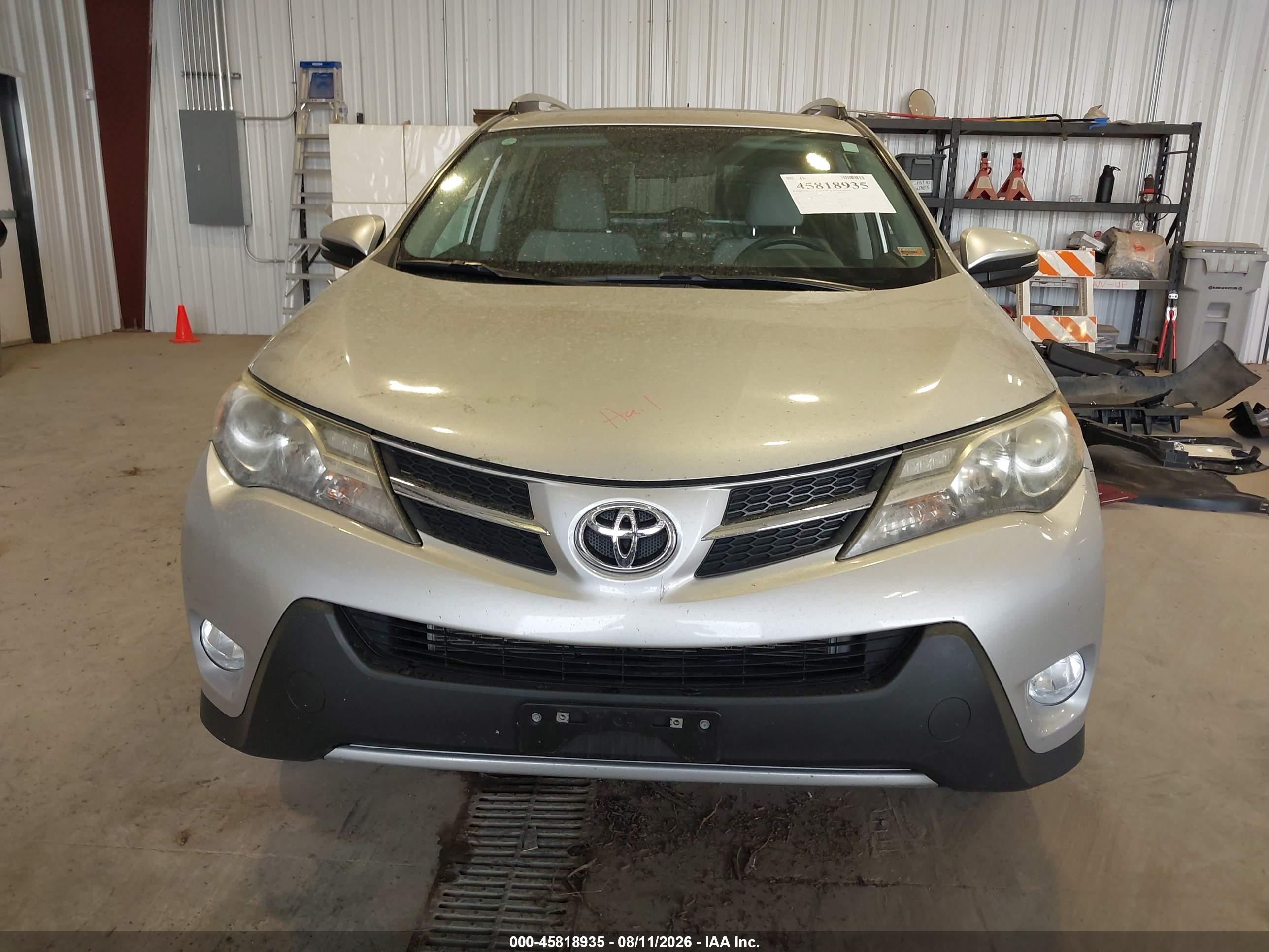 2015 Toyota Rav4 Xle Silver vin: 2T3RFREV8FW327300