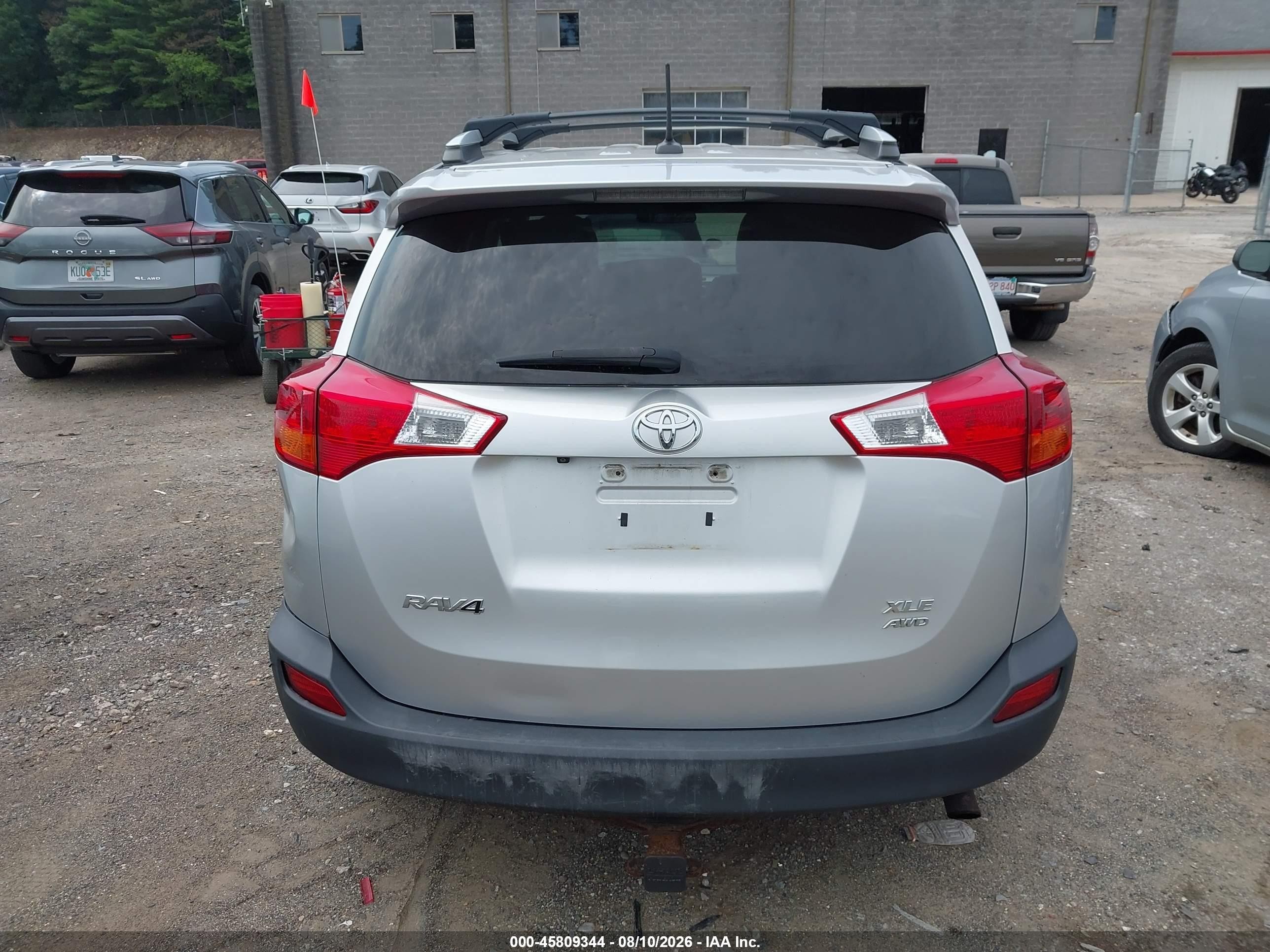 2013 Toyota Rav4 Xle Silver vin: 2T3RFREV9DW029836