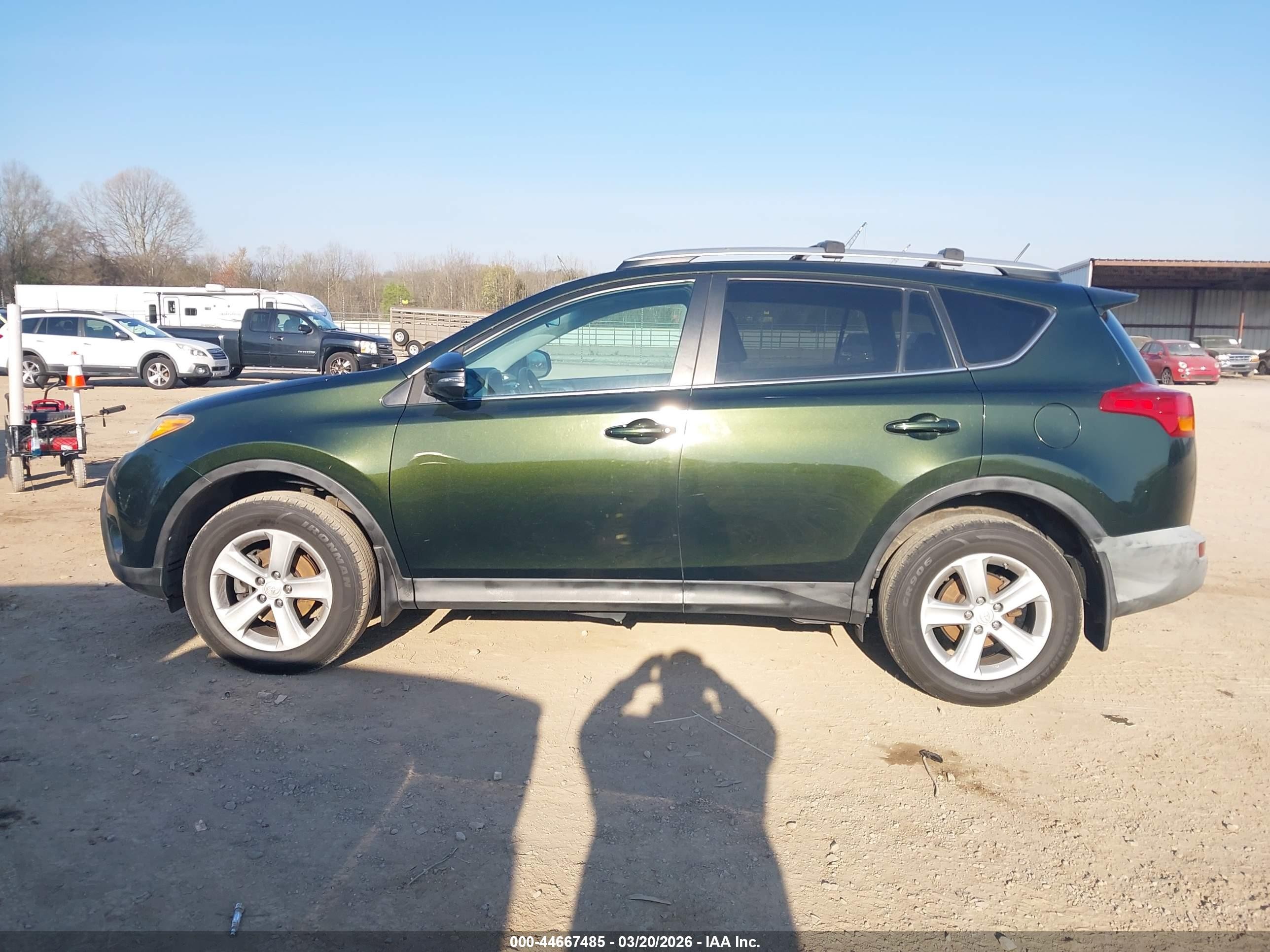 2013 Toyota Rav4 Xle Green vin: 2T3RFREV9DW081399