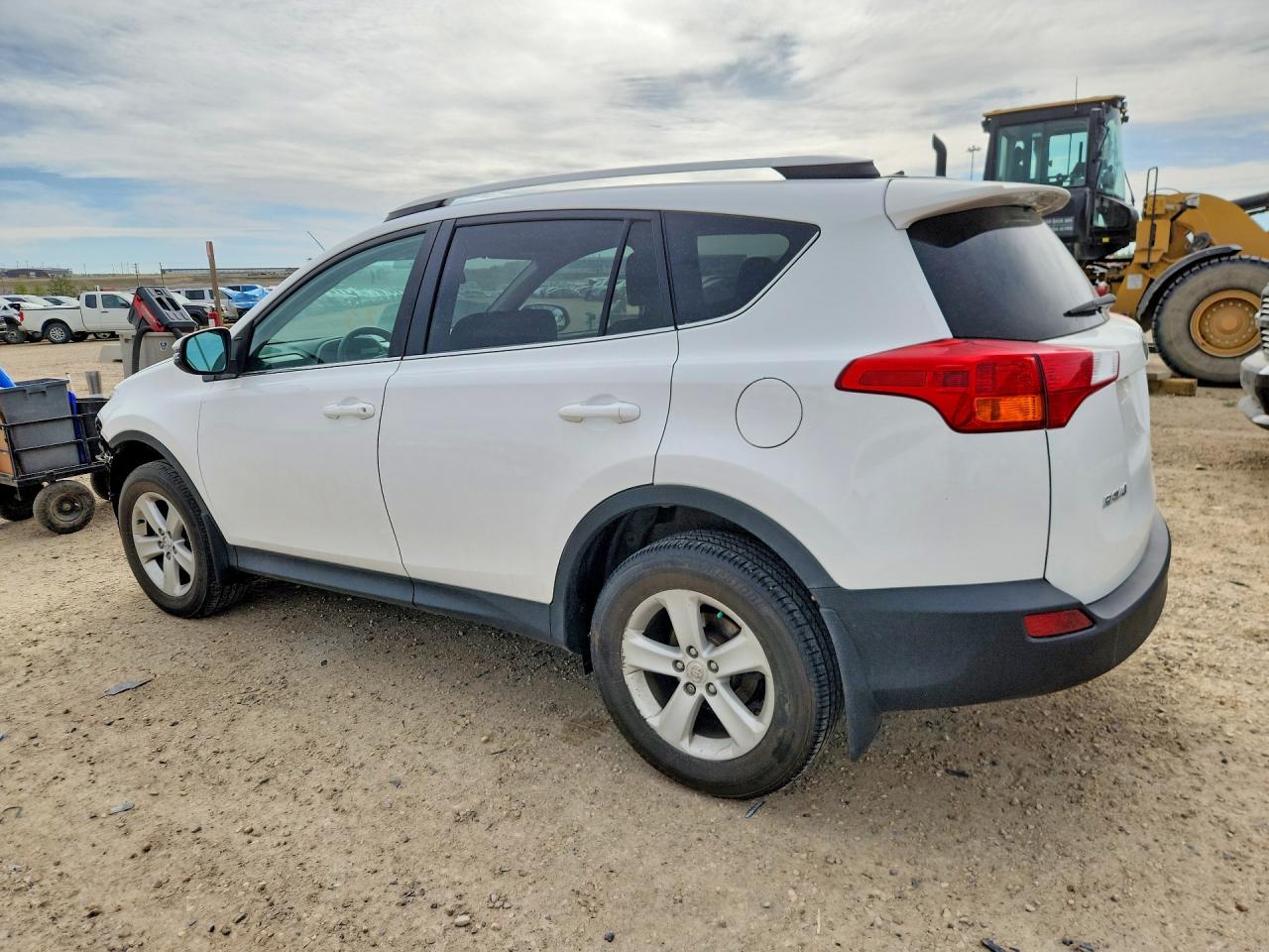 2014 Toyota Rav4 Xle White vin: 2T3RFREV9EW129677