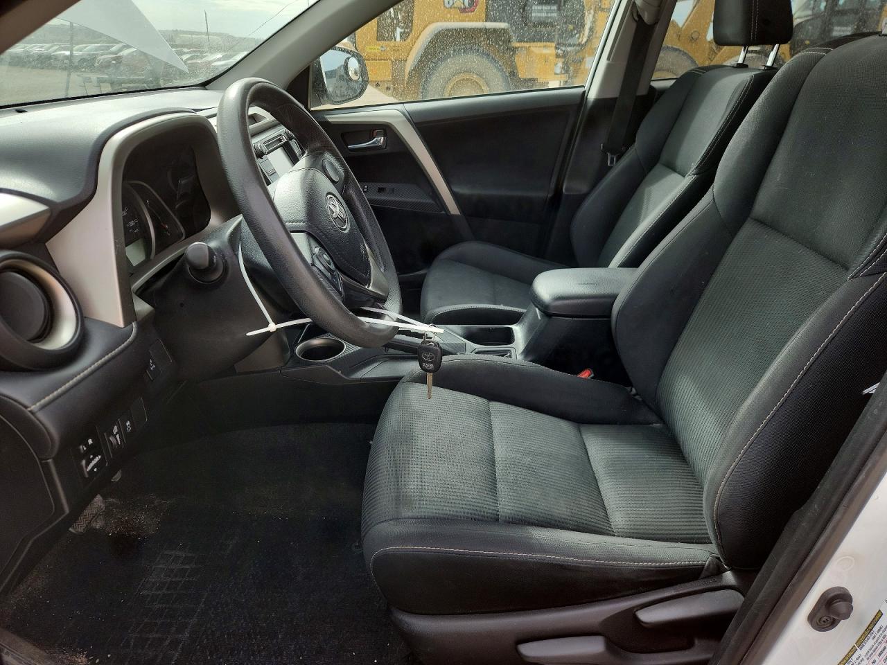 2014 Toyota Rav4 Xle White vin: 2T3RFREV9EW129677