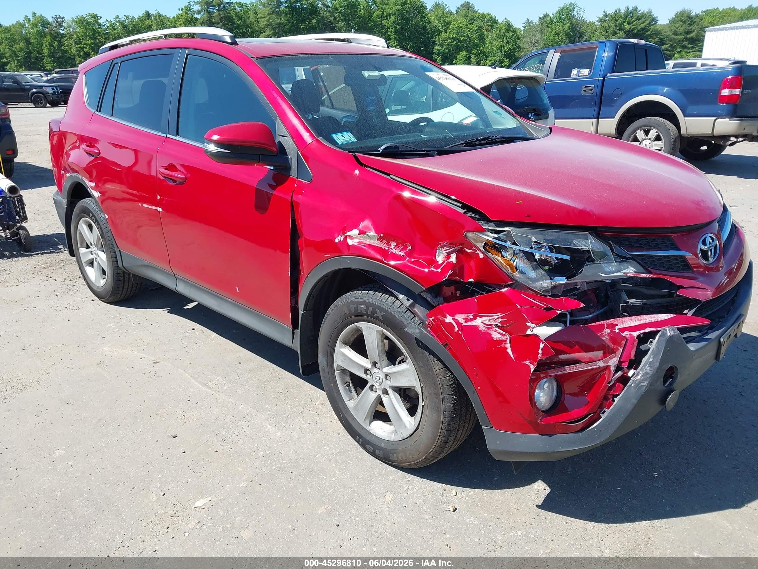 2014 Toyota Rav4 Xle Красный vin: 2T3RFREV9EW137763