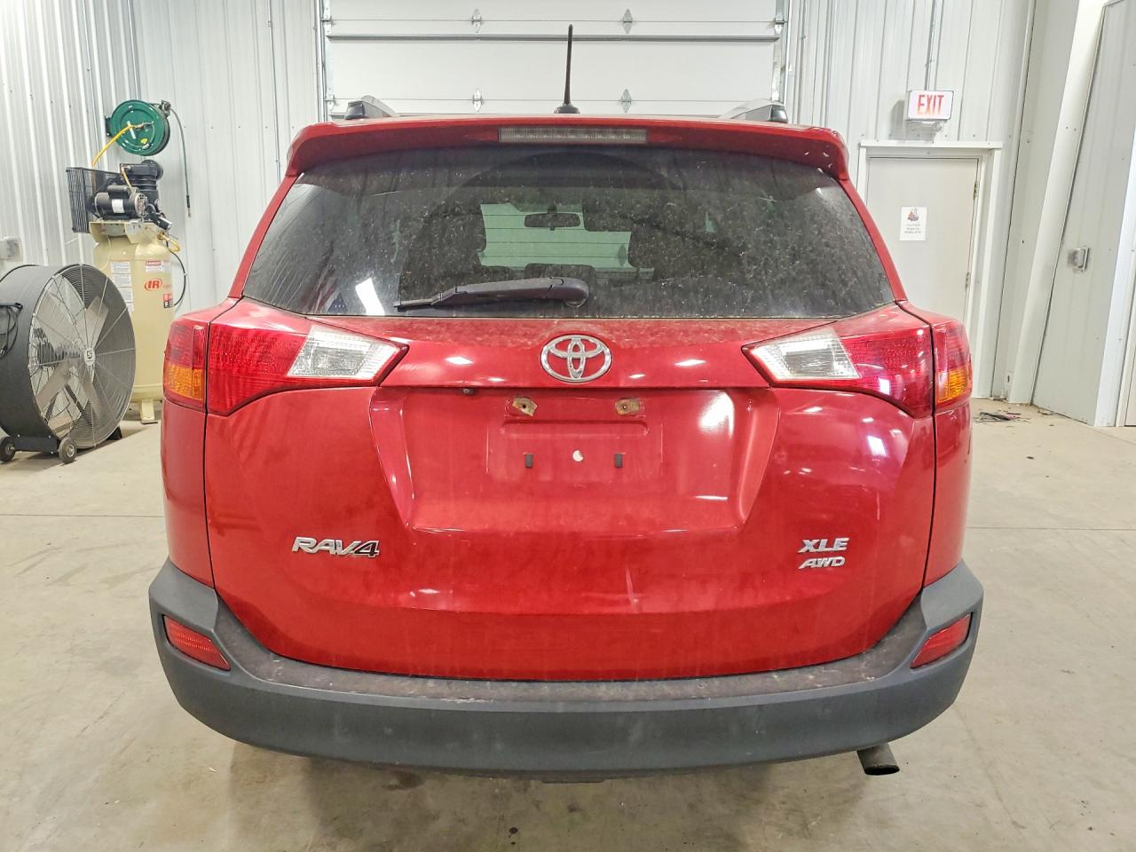 2014 Toyota Rav4 Xle Красный vin: 2T3RFREV9EW146012