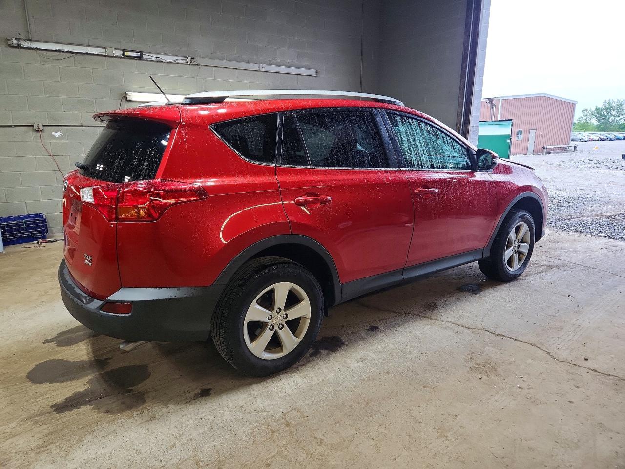 2014 Toyota Rav4 Xle Red vin: 2T3RFREV9EW173159