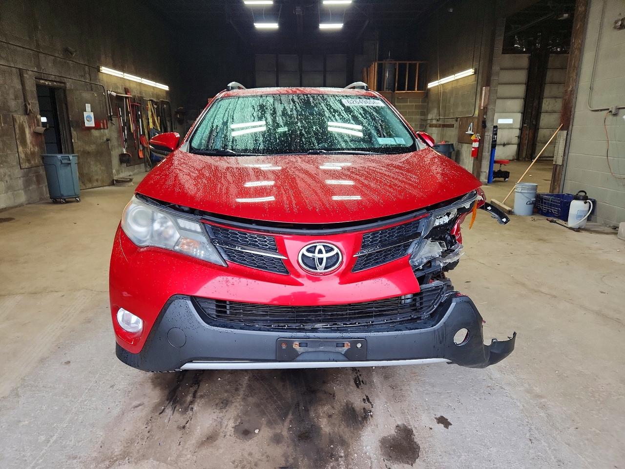 2014 Toyota Rav4 Xle Red vin: 2T3RFREV9EW173159