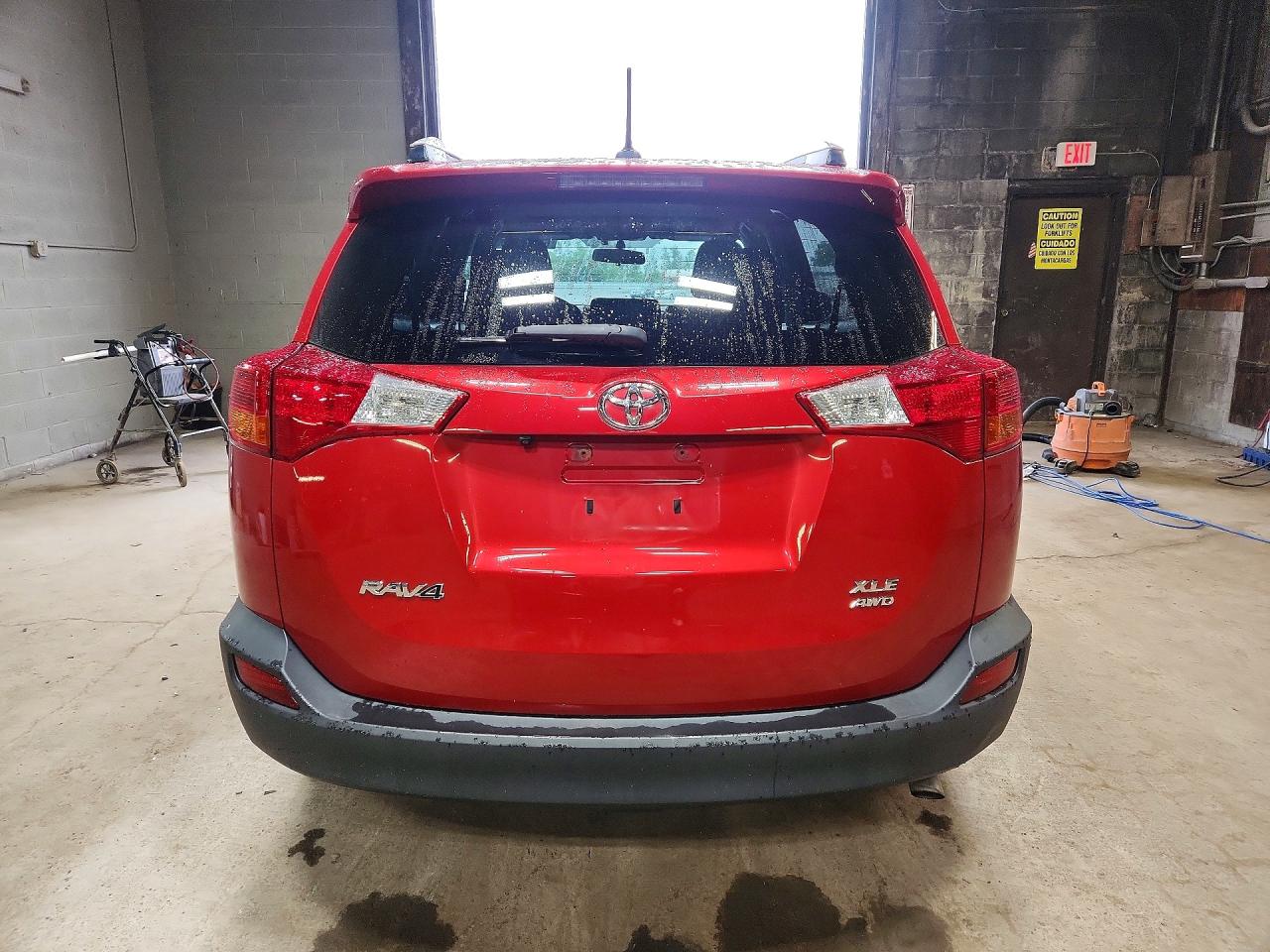 2014 Toyota Rav4 Xle Red vin: 2T3RFREV9EW173159