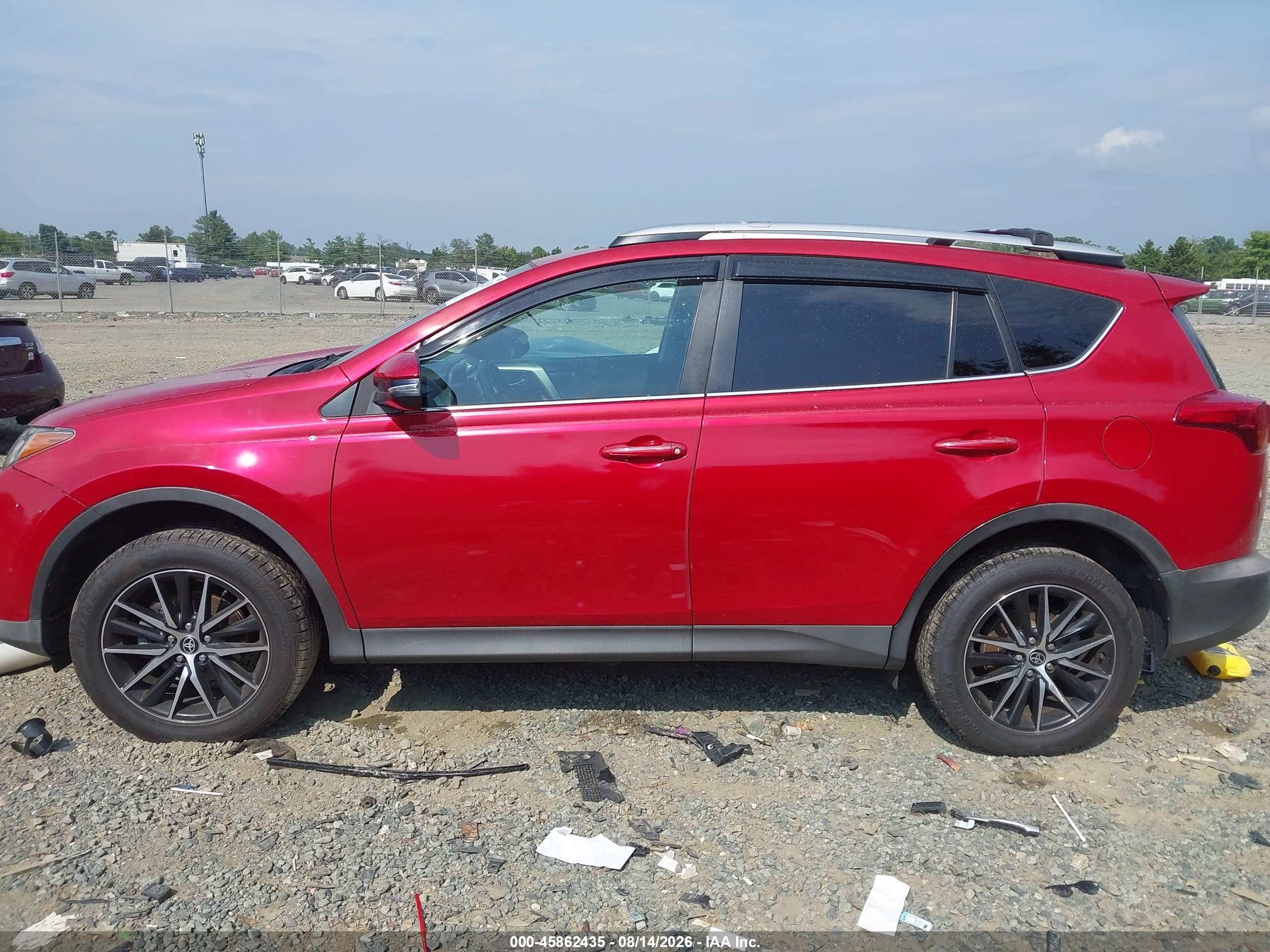 2014 Toyota Rav4 Xle Red vin: 2T3RFREV9EW187627