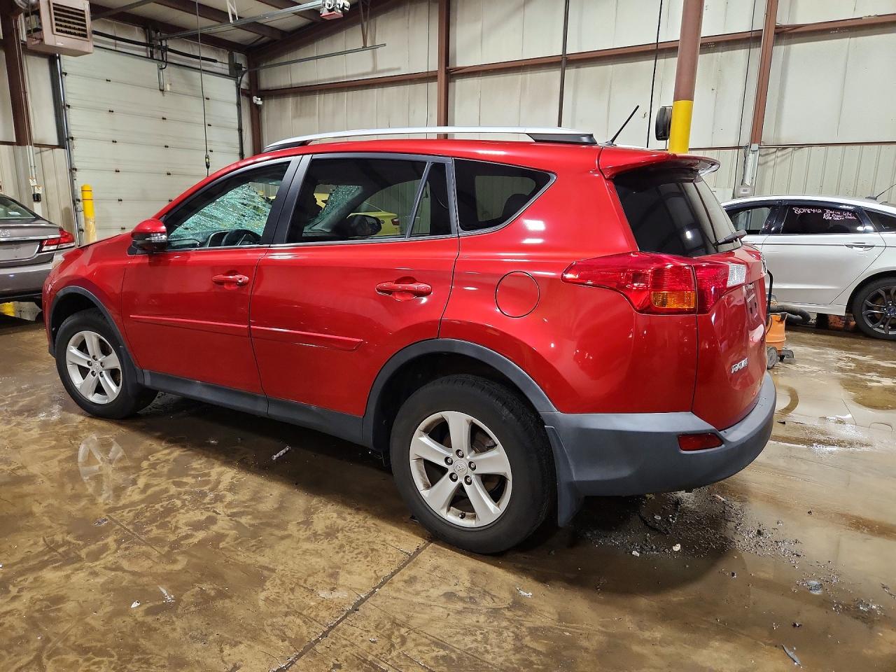 2014 Toyota Rav4 Xle Red vin: 2T3RFREV9EW194237