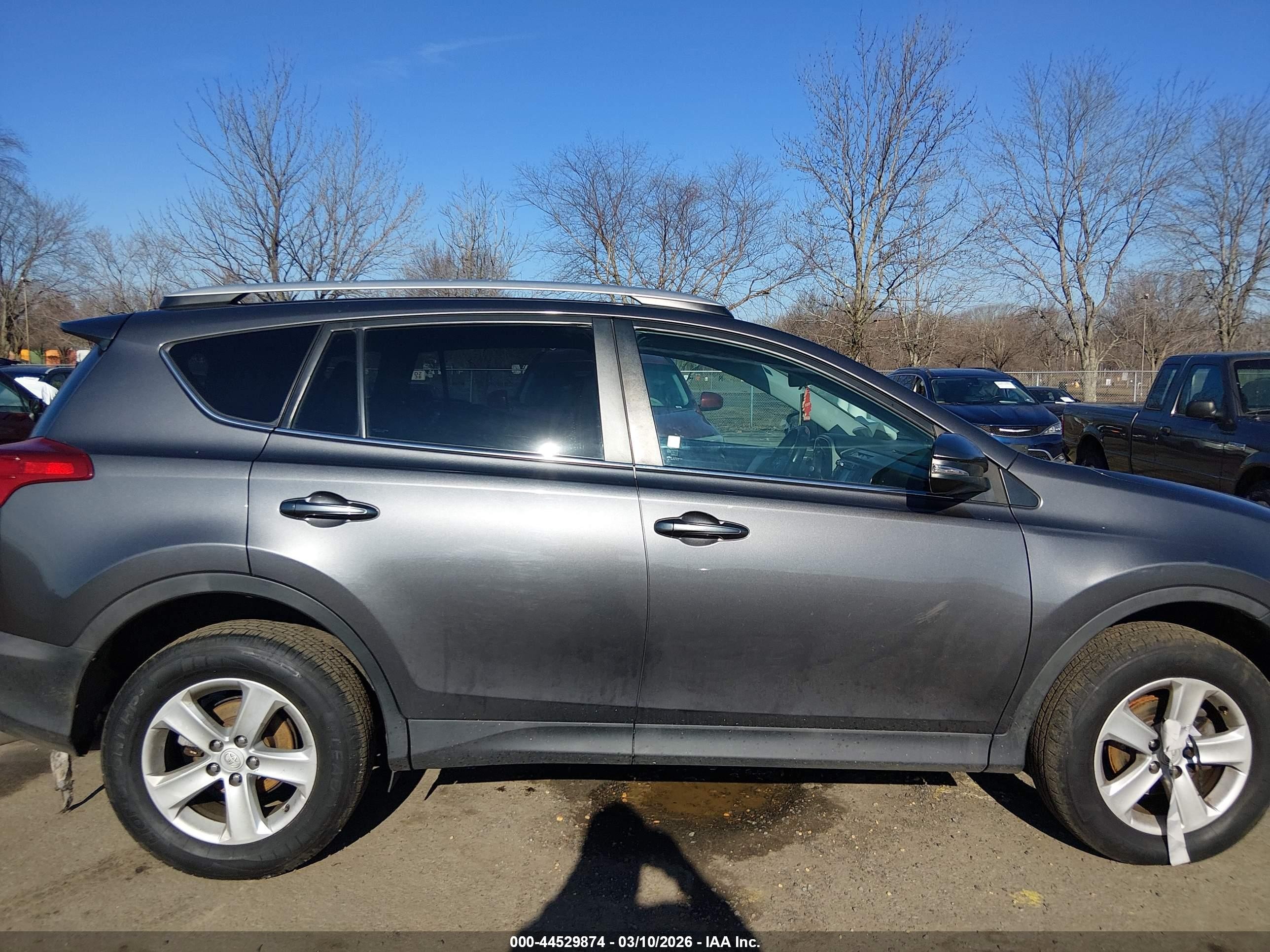2014 Toyota Rav4 Xle Gray vin: 2T3RFREV9EW217659