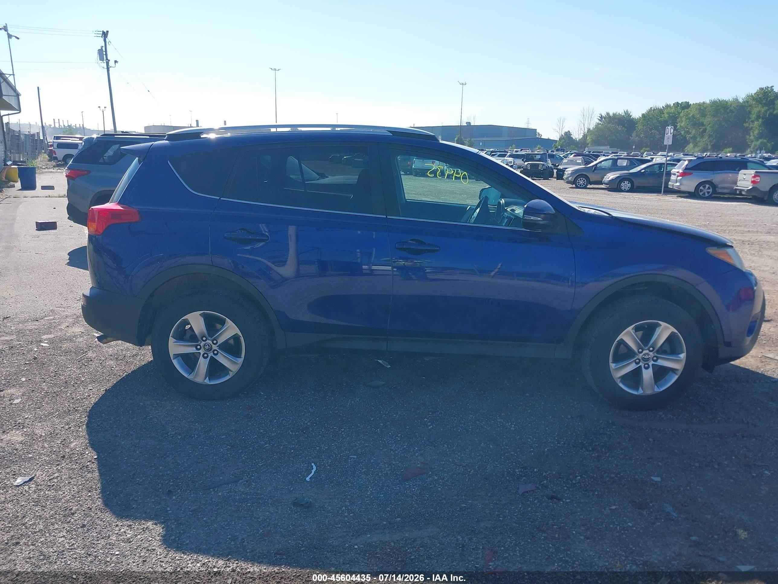 2015 Toyota Rav4 Xle Blue vin: 2T3RFREV9FW254132