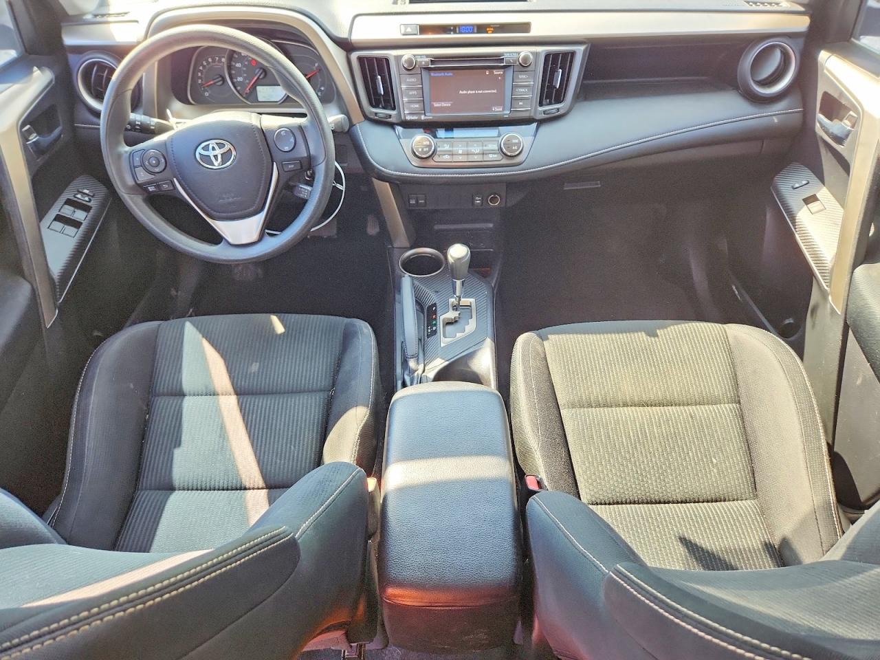2015 Toyota Rav4 Xle White vin: 2T3RFREV9FW275787