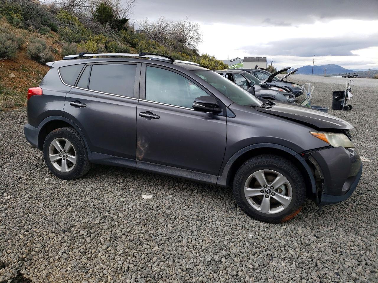 2015 Toyota Rav4 Xle Серый vin: 2T3RFREV9FW290984