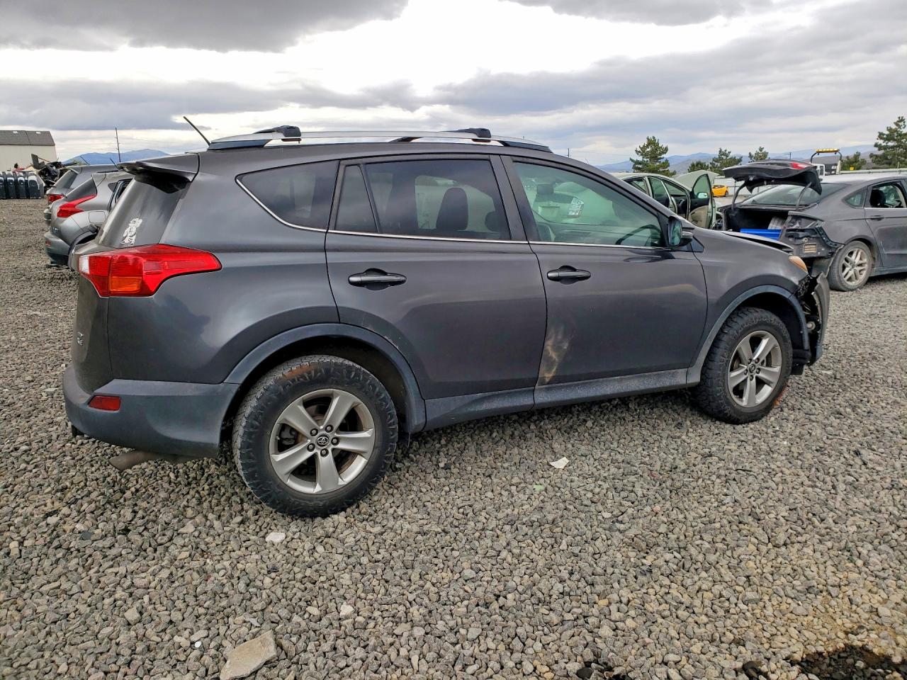 2015 Toyota Rav4 Xle Серый vin: 2T3RFREV9FW290984