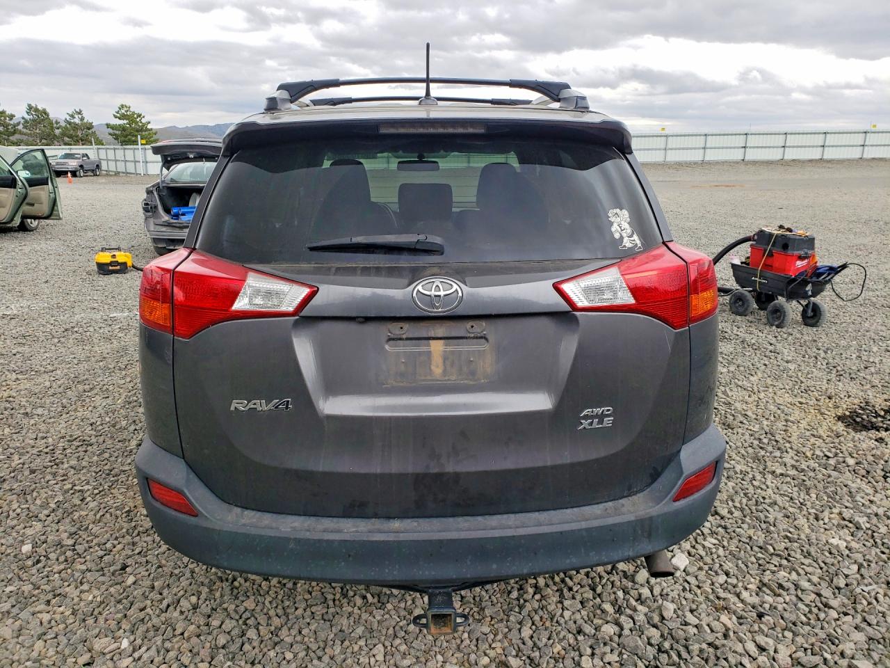 2015 Toyota Rav4 Xle Серый vin: 2T3RFREV9FW290984