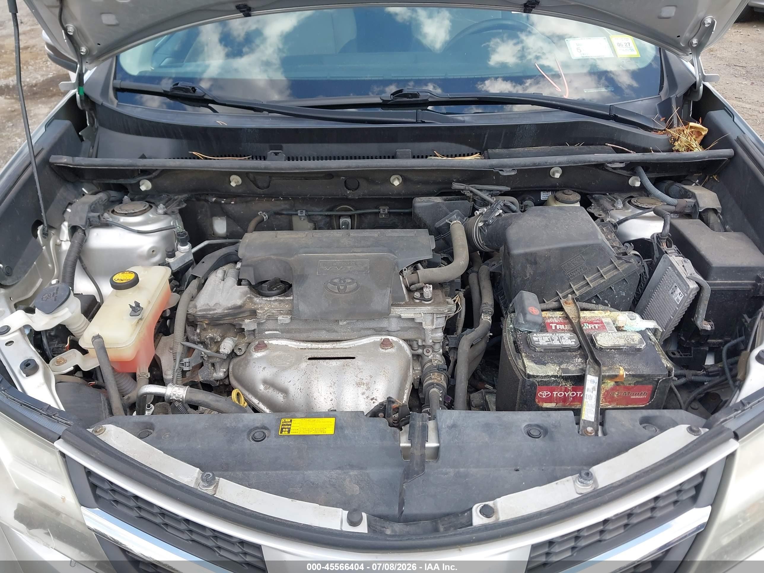 2015 Toyota Rav4 Xle Silver vin: 2T3RFREV9FW305418