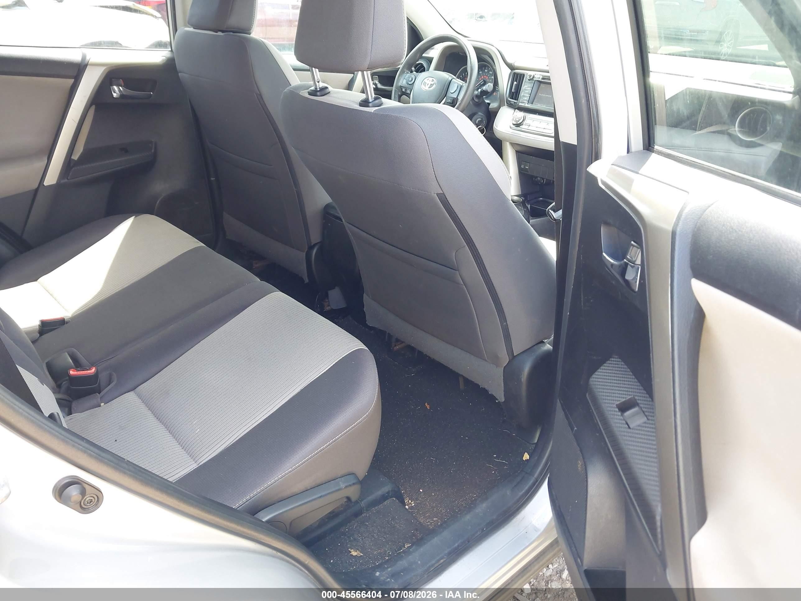 2015 Toyota Rav4 Xle Silver vin: 2T3RFREV9FW305418