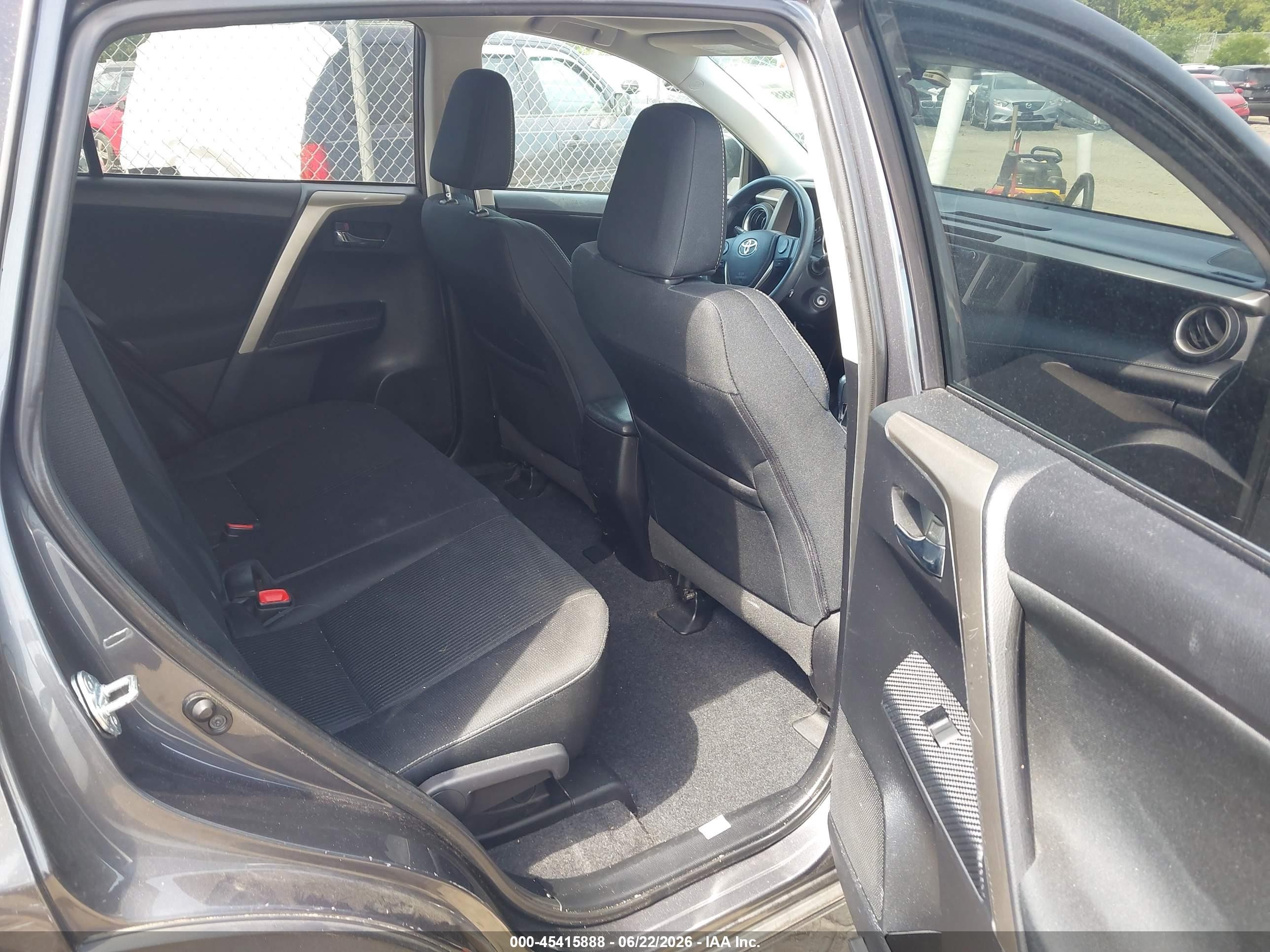 2015 Toyota Rav4 Xle Gray vin: 2T3RFREV9FW365229