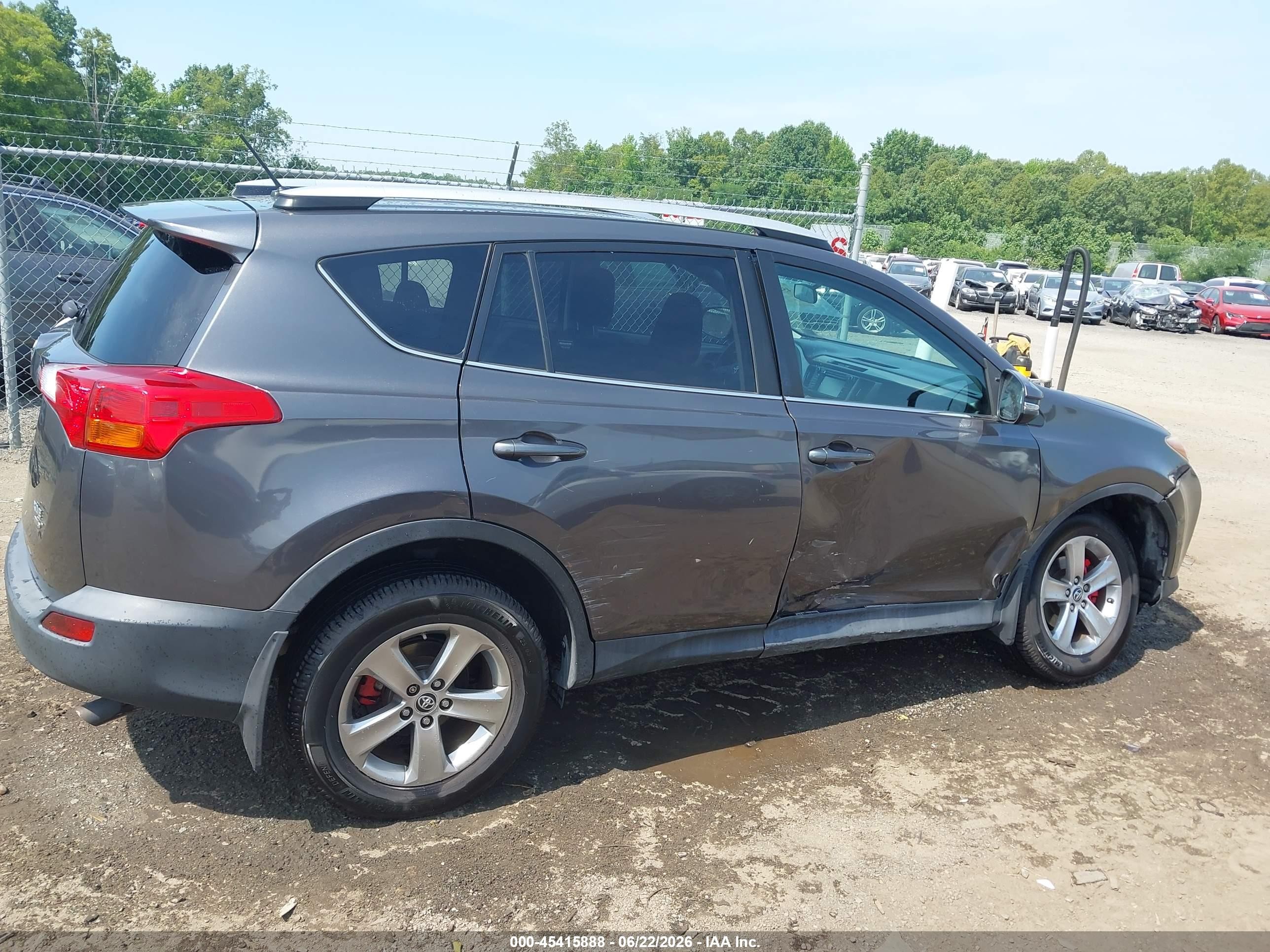 2015 Toyota Rav4 Xle Gray vin: 2T3RFREV9FW365229
