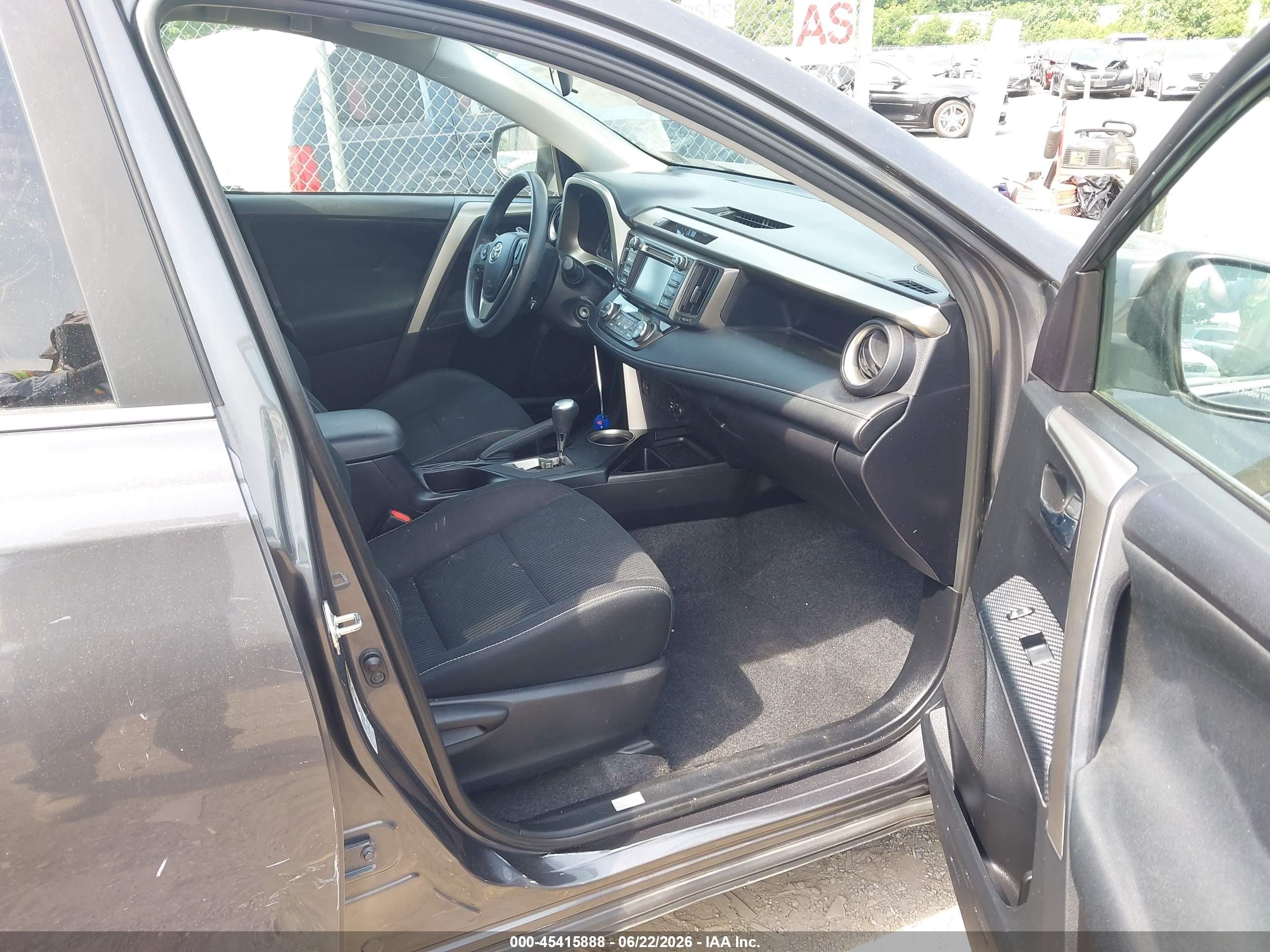 2015 Toyota Rav4 Xle Gray vin: 2T3RFREV9FW365229