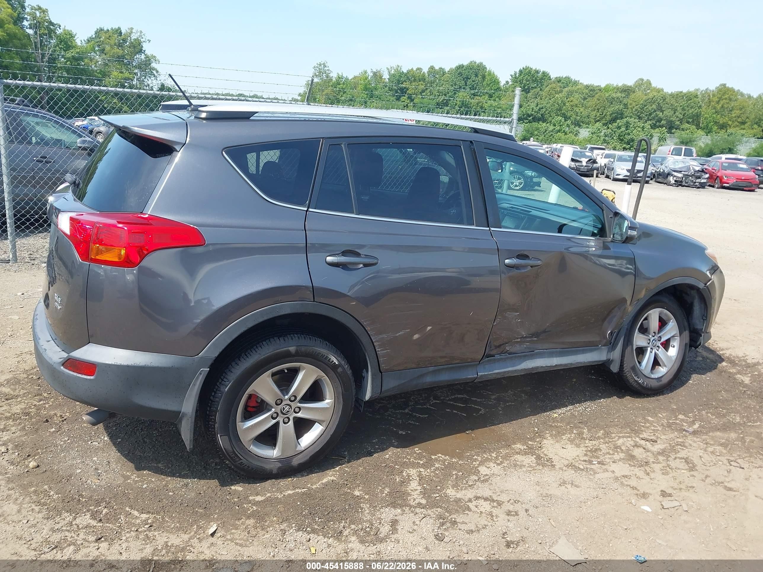 2015 Toyota Rav4 Xle Gray vin: 2T3RFREV9FW365229