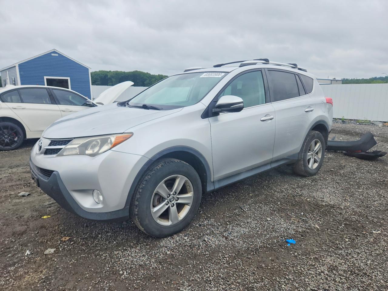 2015 Toyota Rav4 Xle White vin: 2T3RFREV9FW382743