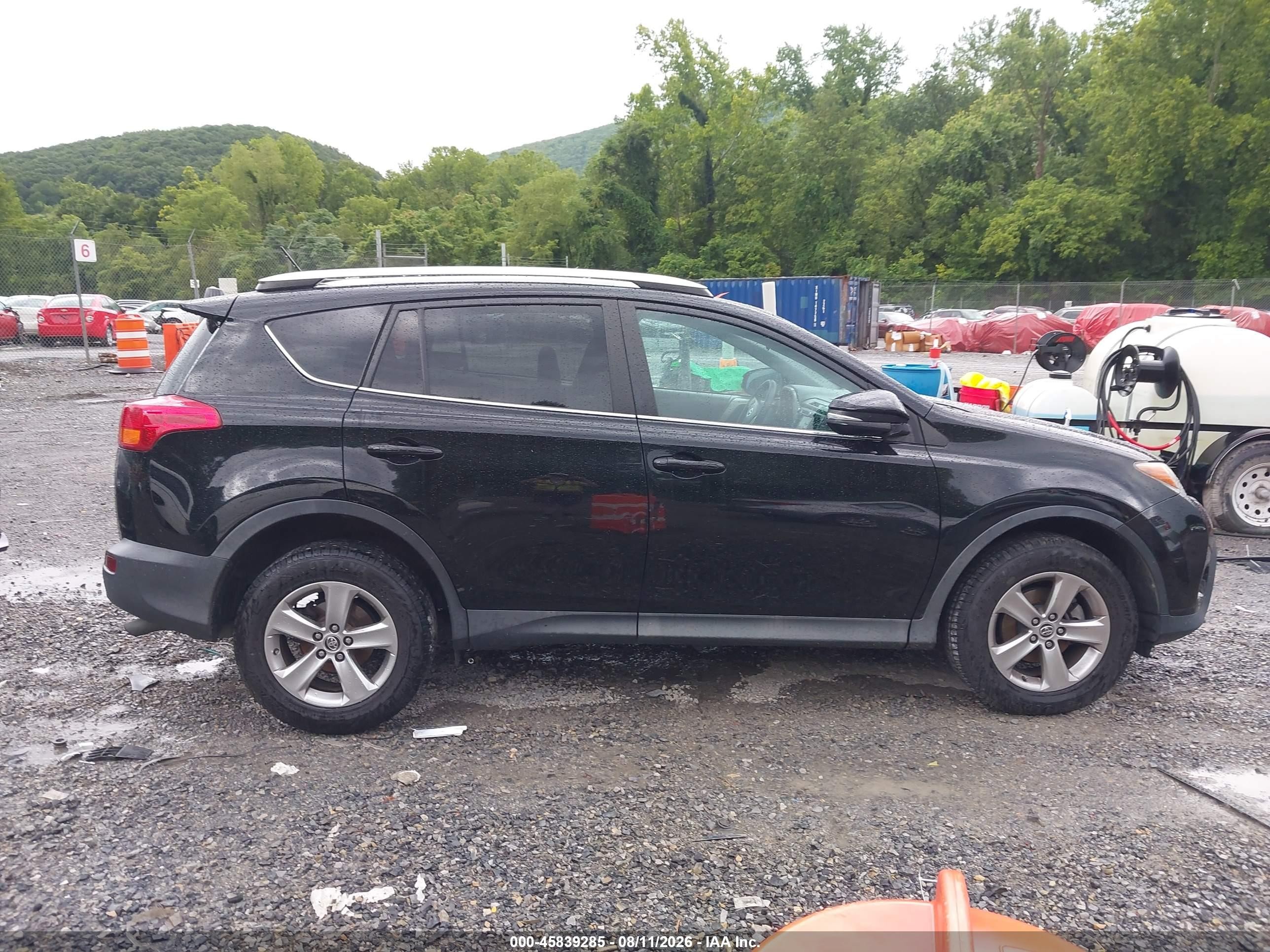 2015 Toyota Rav4 Xle Black vin: 2T3RFREV9FW397727