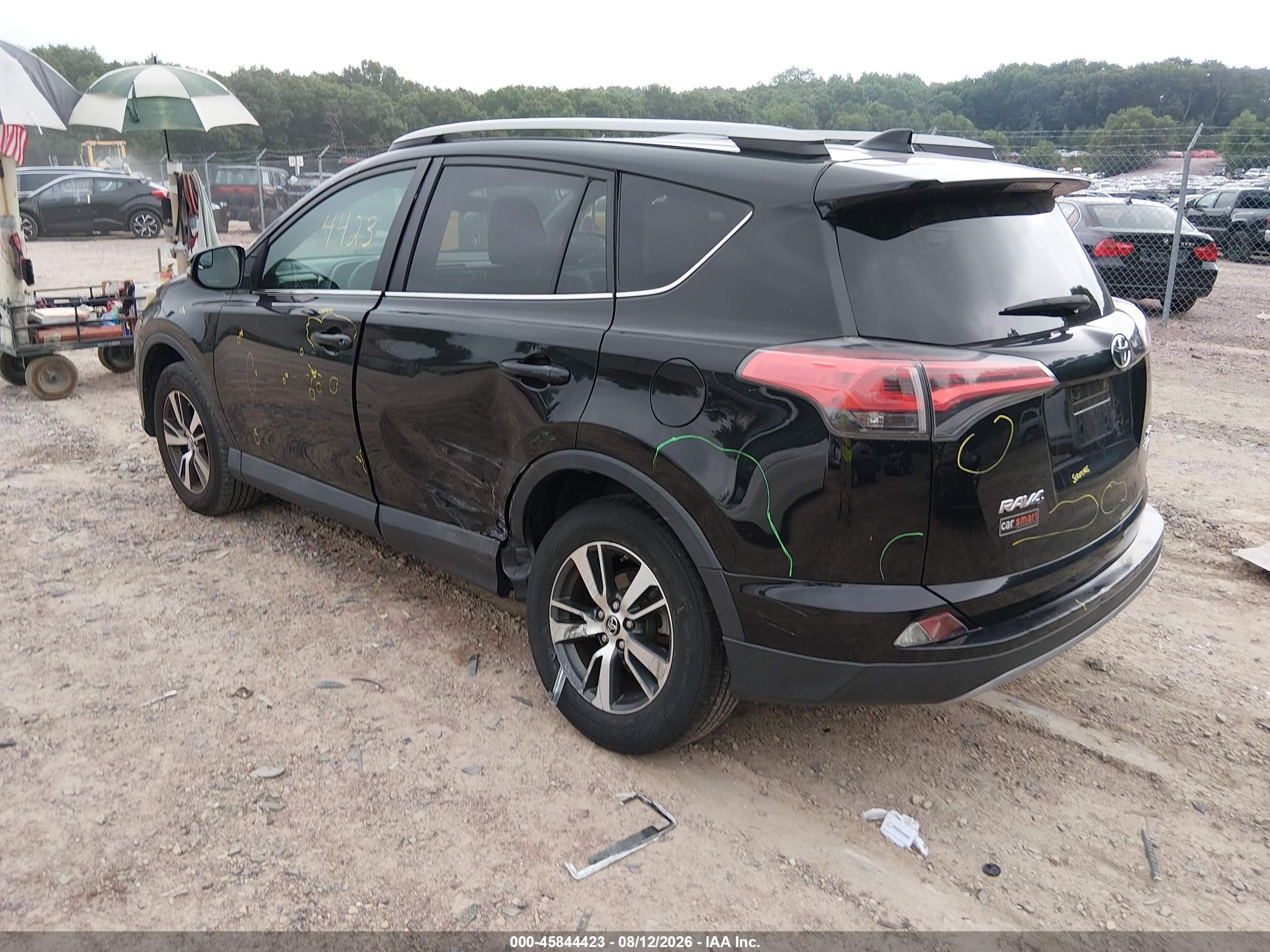 2017 Toyota Rav4 Xle Black vin: 2T3RFREV9HW560573