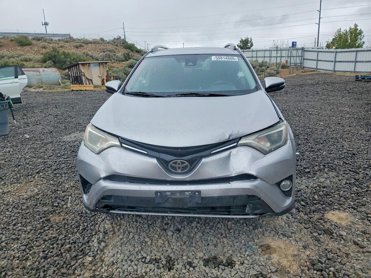 2017 Toyota Rav4 Xle Silver vin: 2T3RFREV9HW620870