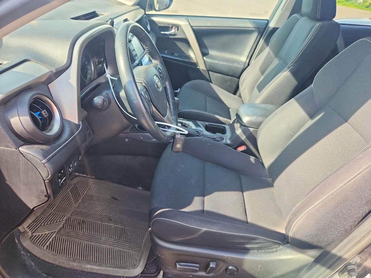 2018 Toyota Rav4 Xle Charcoal vin: 2T3RFREV9JW732283