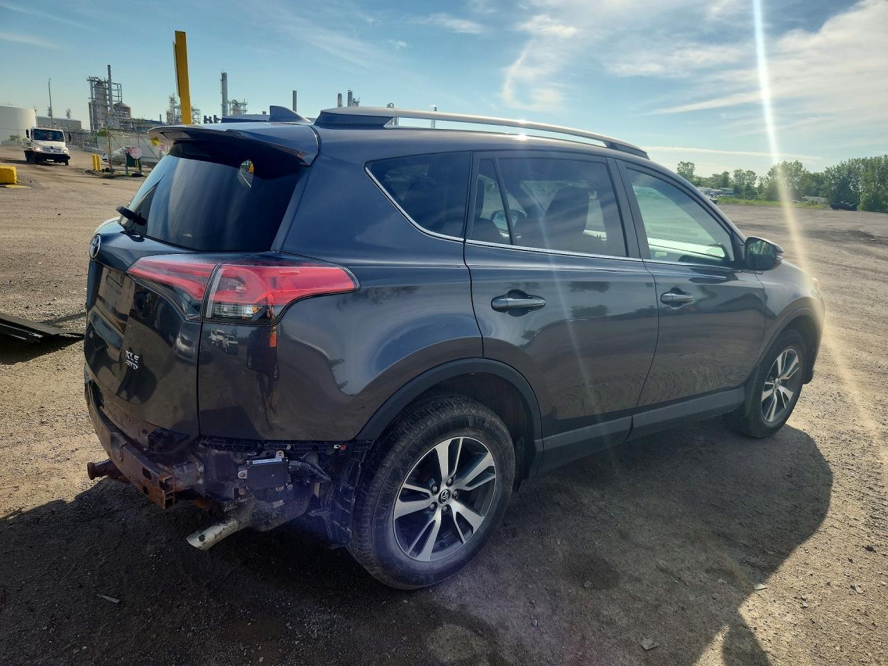 2018 Toyota Rav4 Xle Charcoal vin: 2T3RFREV9JW732283