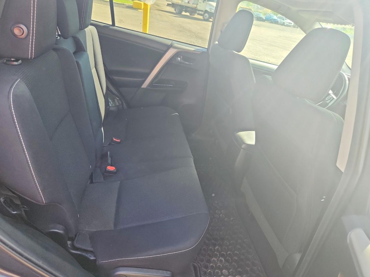 2018 Toyota Rav4 Xle Charcoal vin: 2T3RFREV9JW732283