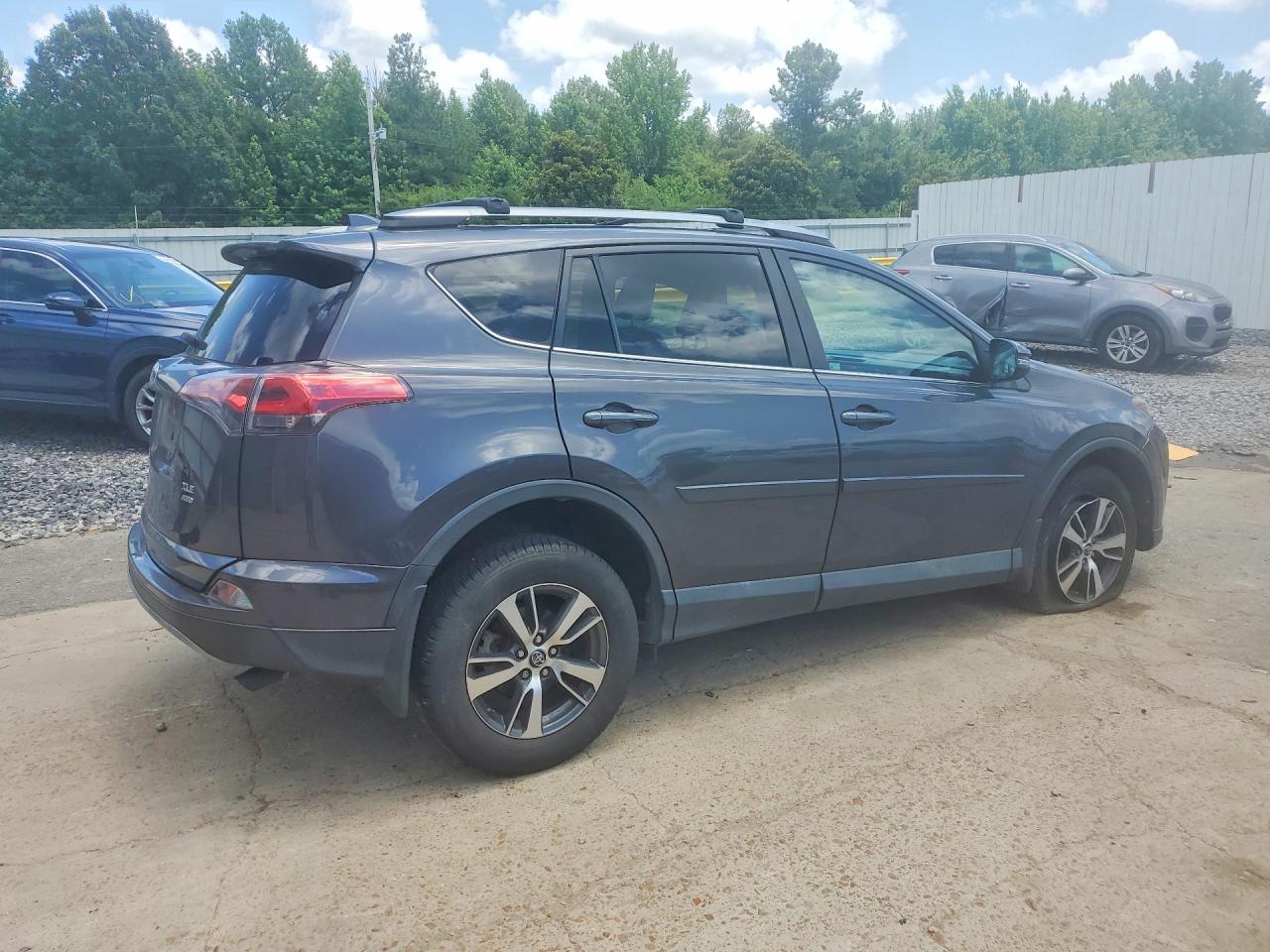 2018 Toyota Rav4 Xle Gray vin: 2T3RFREV9JW738584