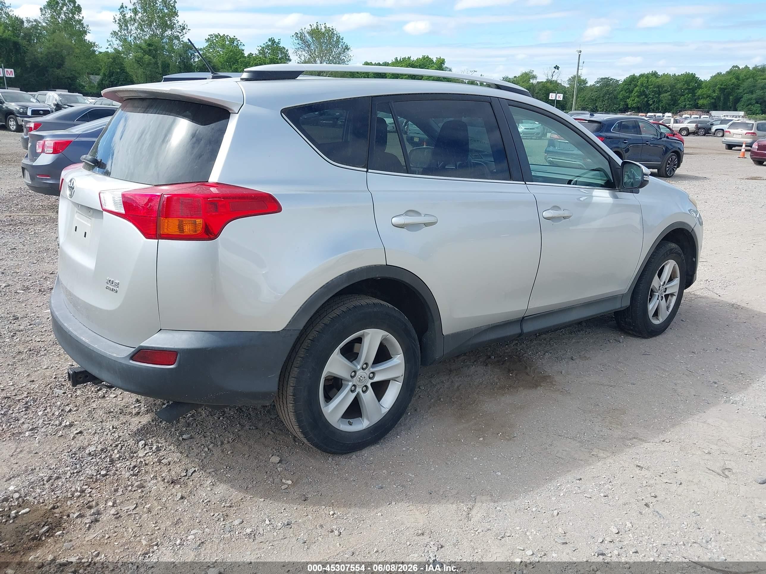 2013 Toyota Rav4 Xle Silver vin: 2T3RFREVXDW008302