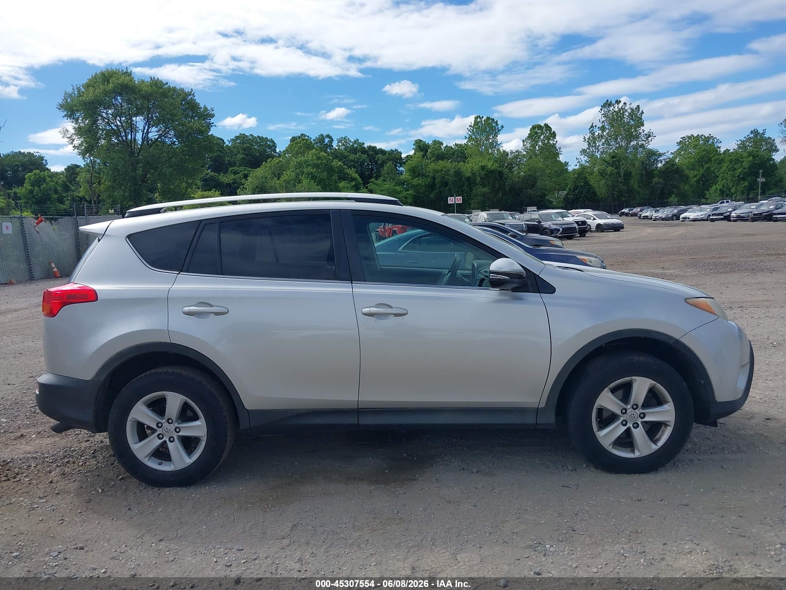 2013 Toyota Rav4 Xle Silver vin: 2T3RFREVXDW008302