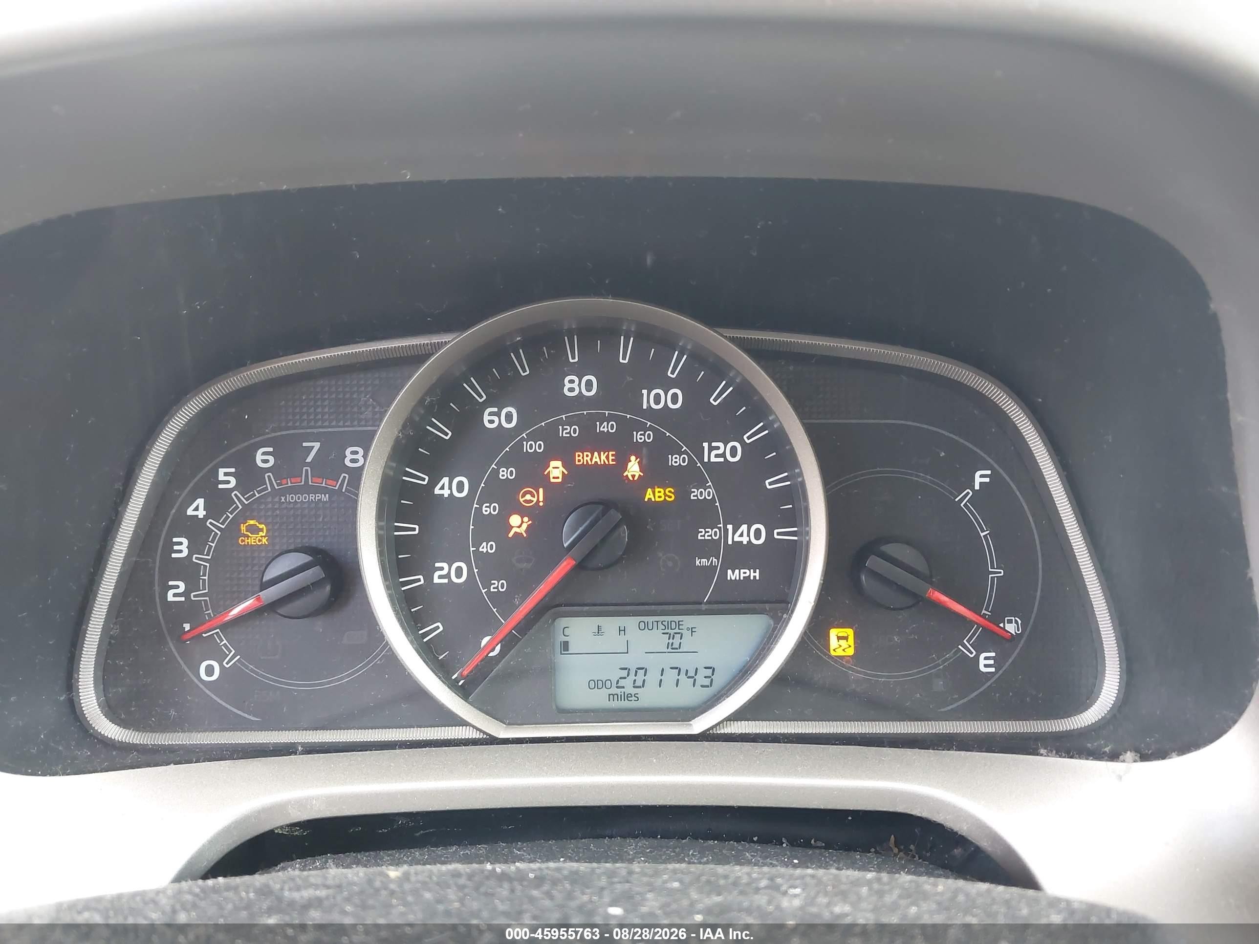 2013 Toyota Rav4 Xle White vin: 2T3RFREVXDW102423