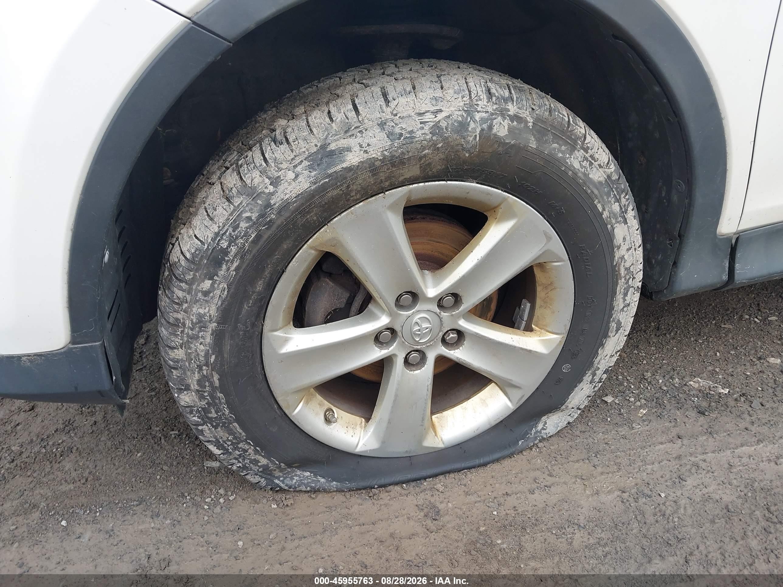 2013 Toyota Rav4 Xle White vin: 2T3RFREVXDW102423