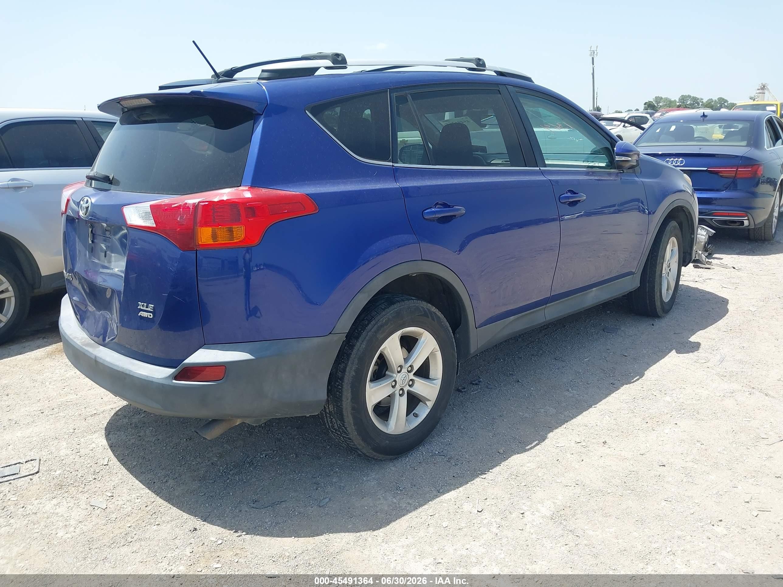 2014 Toyota Rav4 Xle Blue vin: 2T3RFREVXEW132815