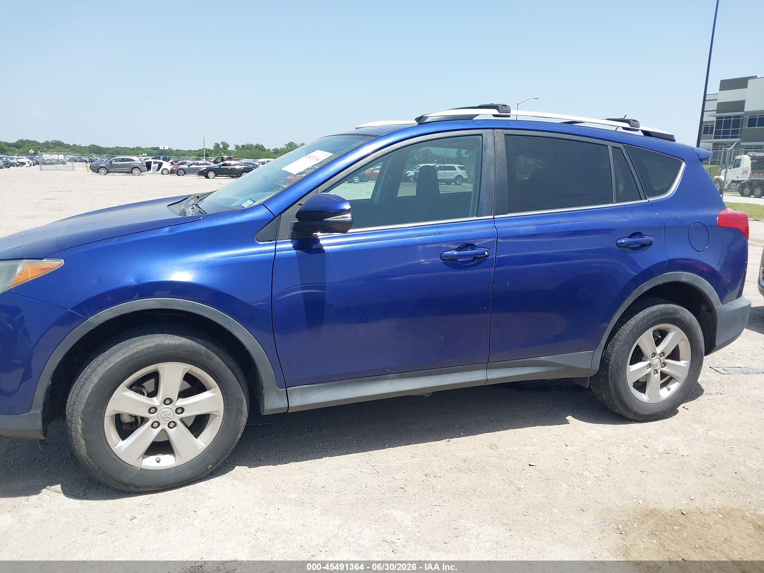 2014 Toyota Rav4 Xle Blue vin: 2T3RFREVXEW132815