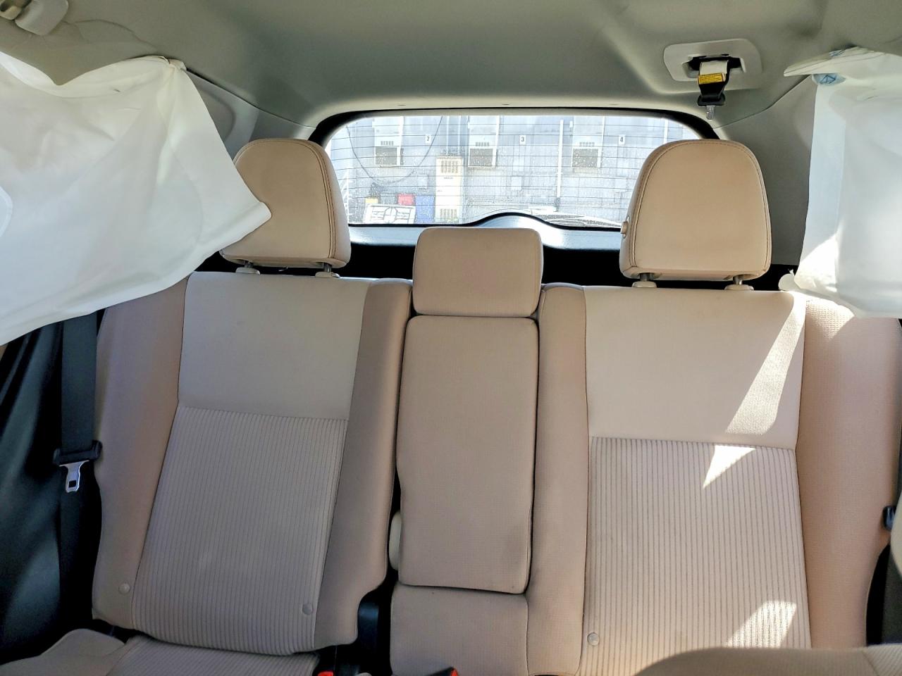2014 Toyota Rav4 Xle White vin: 2T3RFREVXEW137948